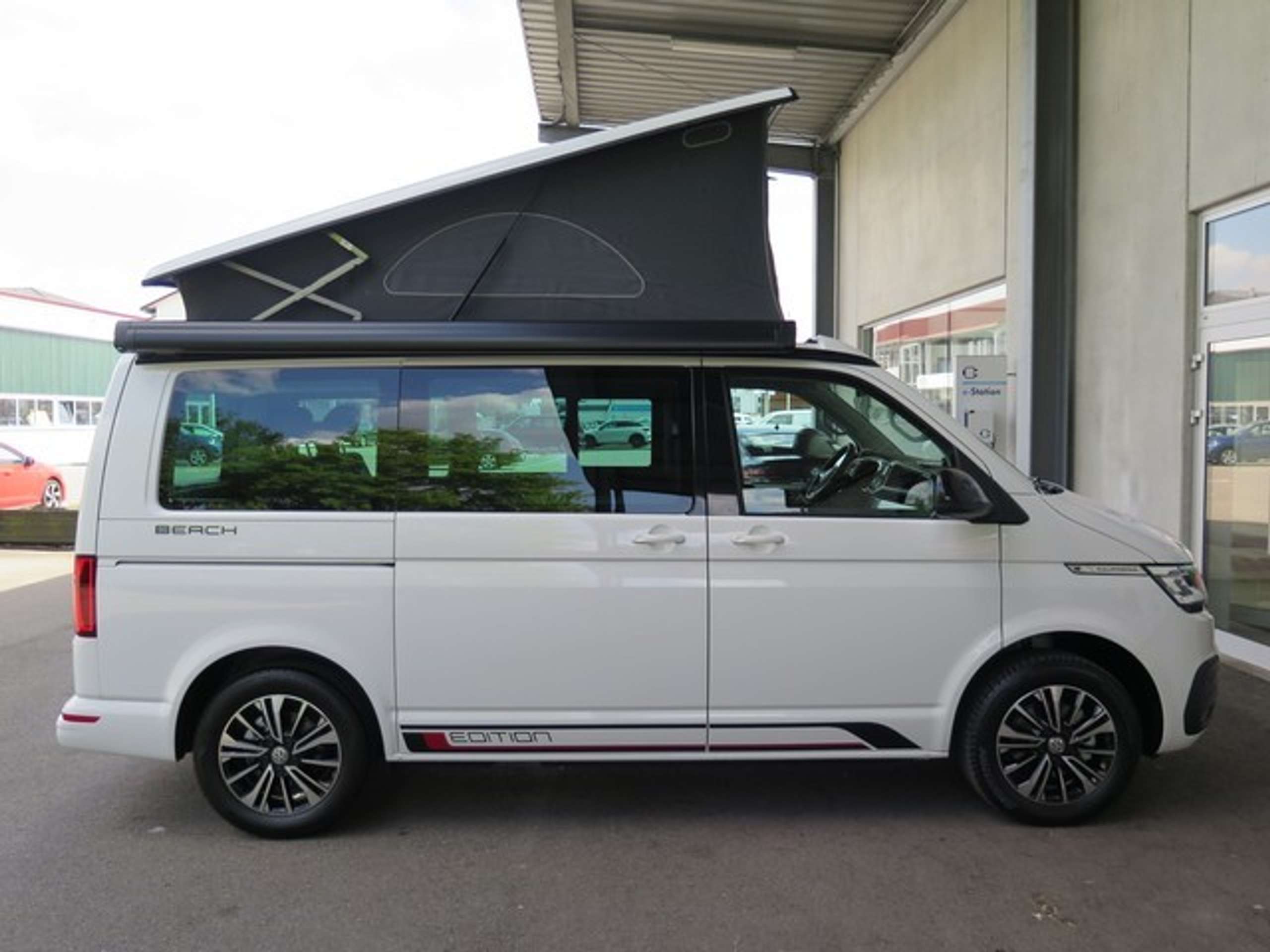 Volkswagen - T6.1 California