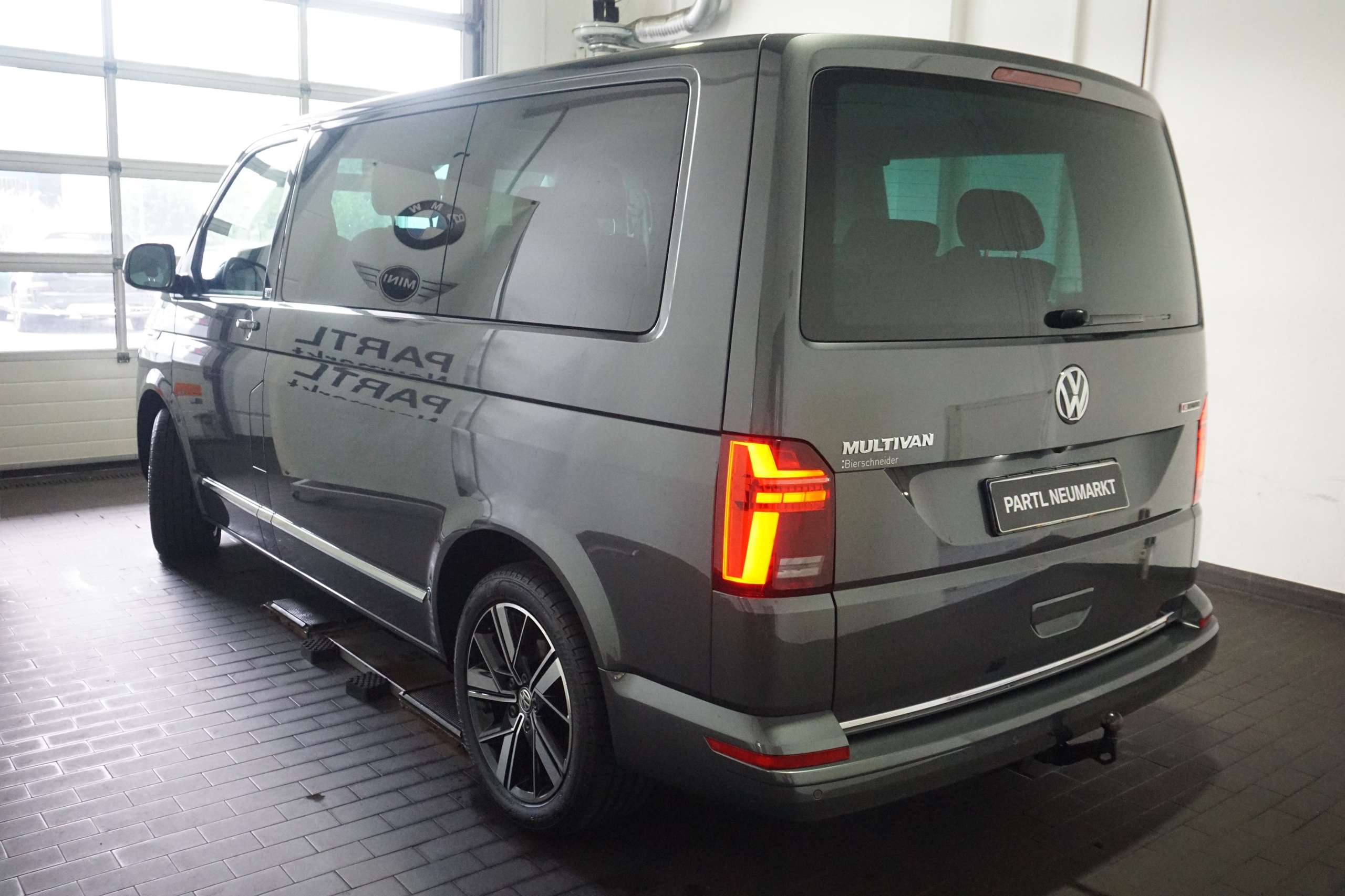 Volkswagen - T6 Multivan