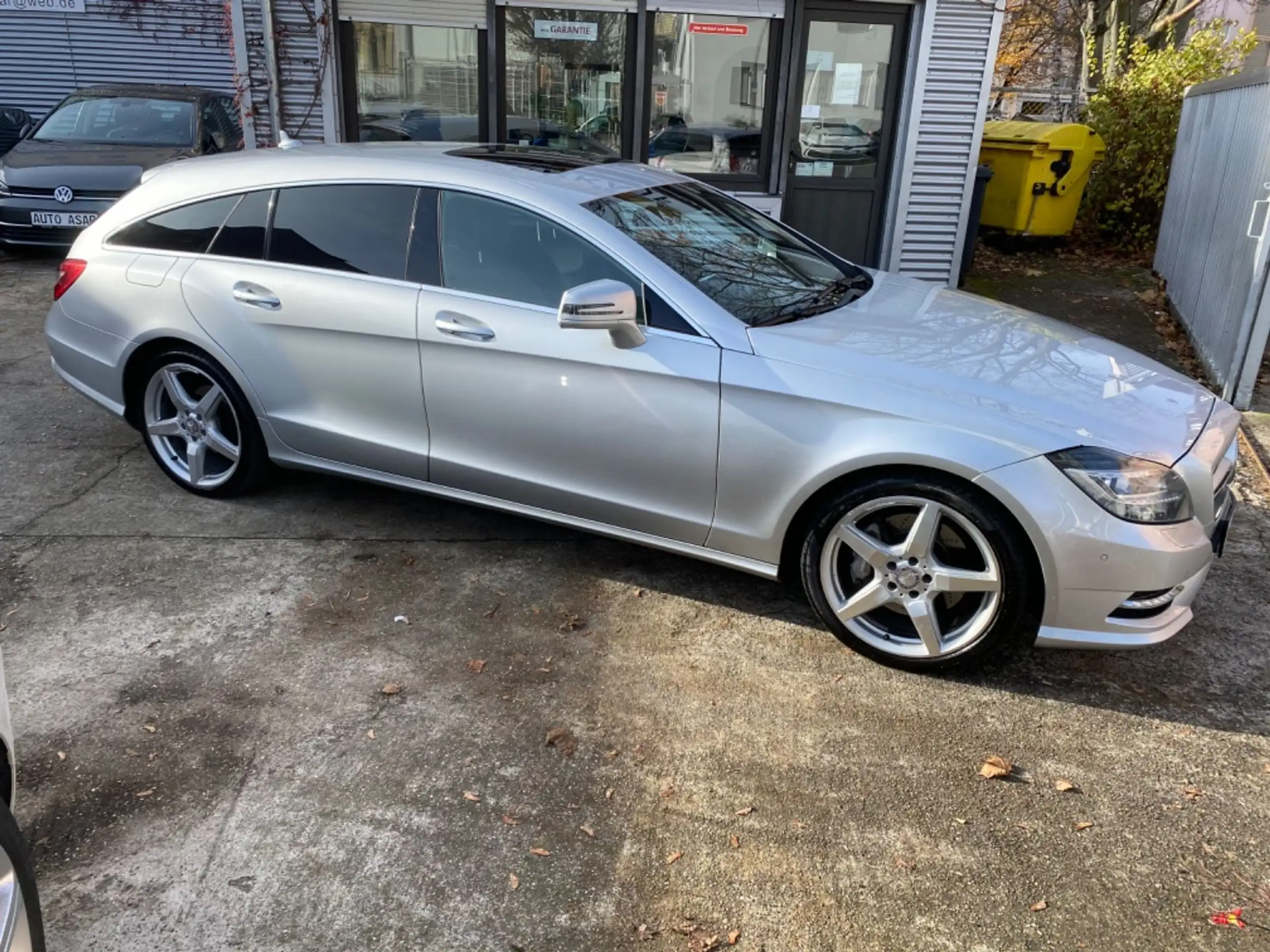 Mercedes-Benz - CLS