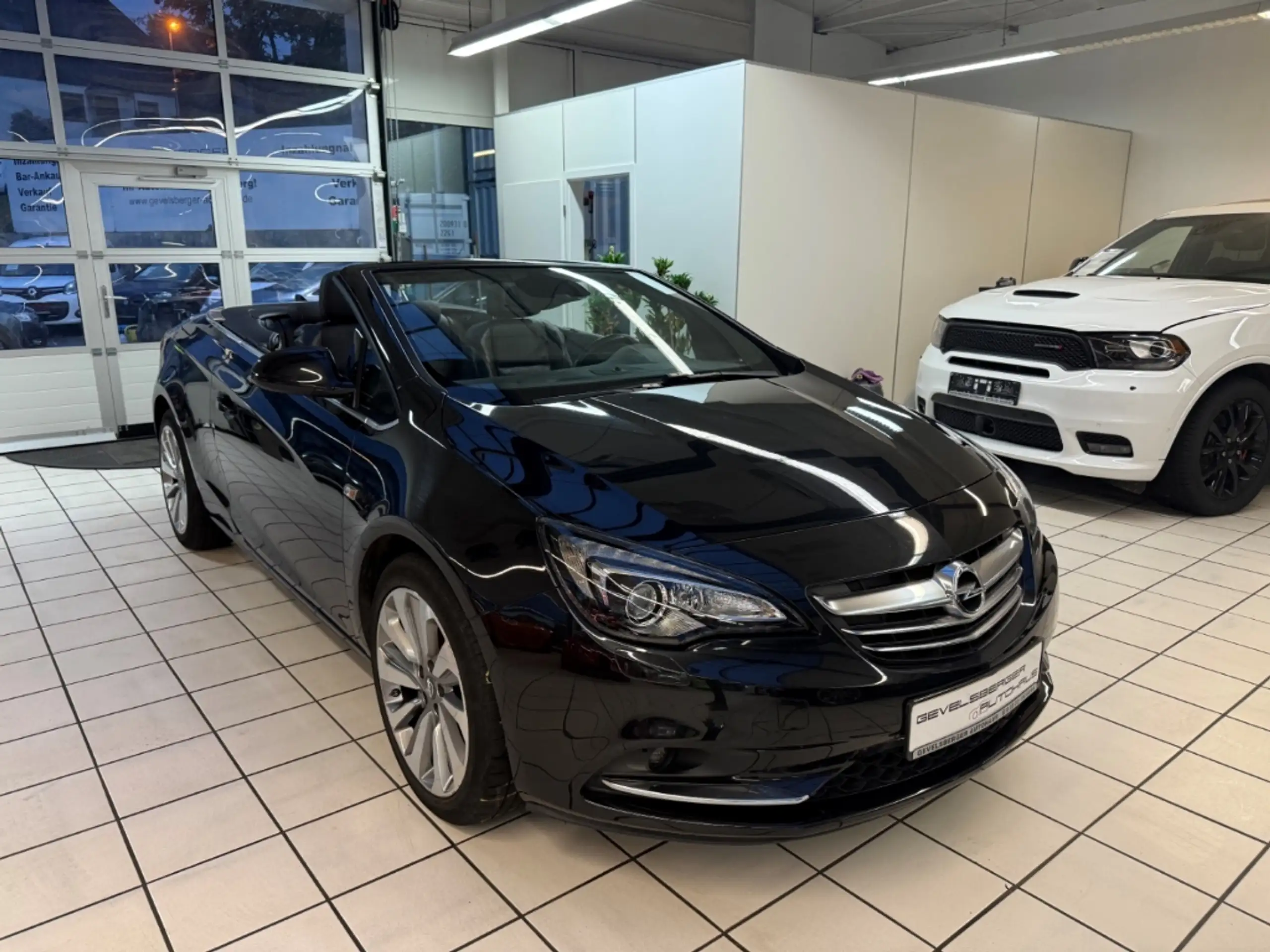 Opel - Cascada