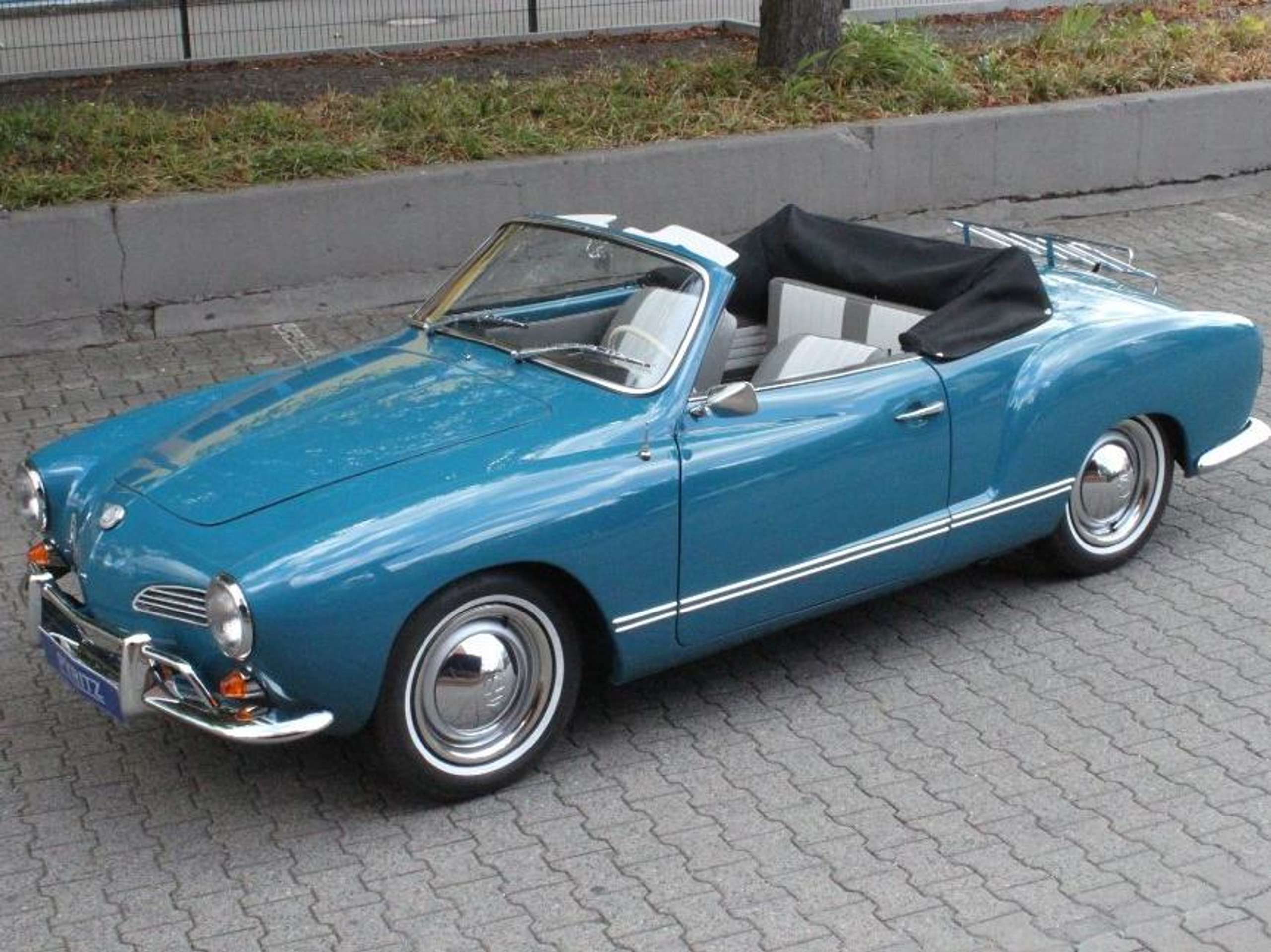 Volkswagen - Karmann Ghia