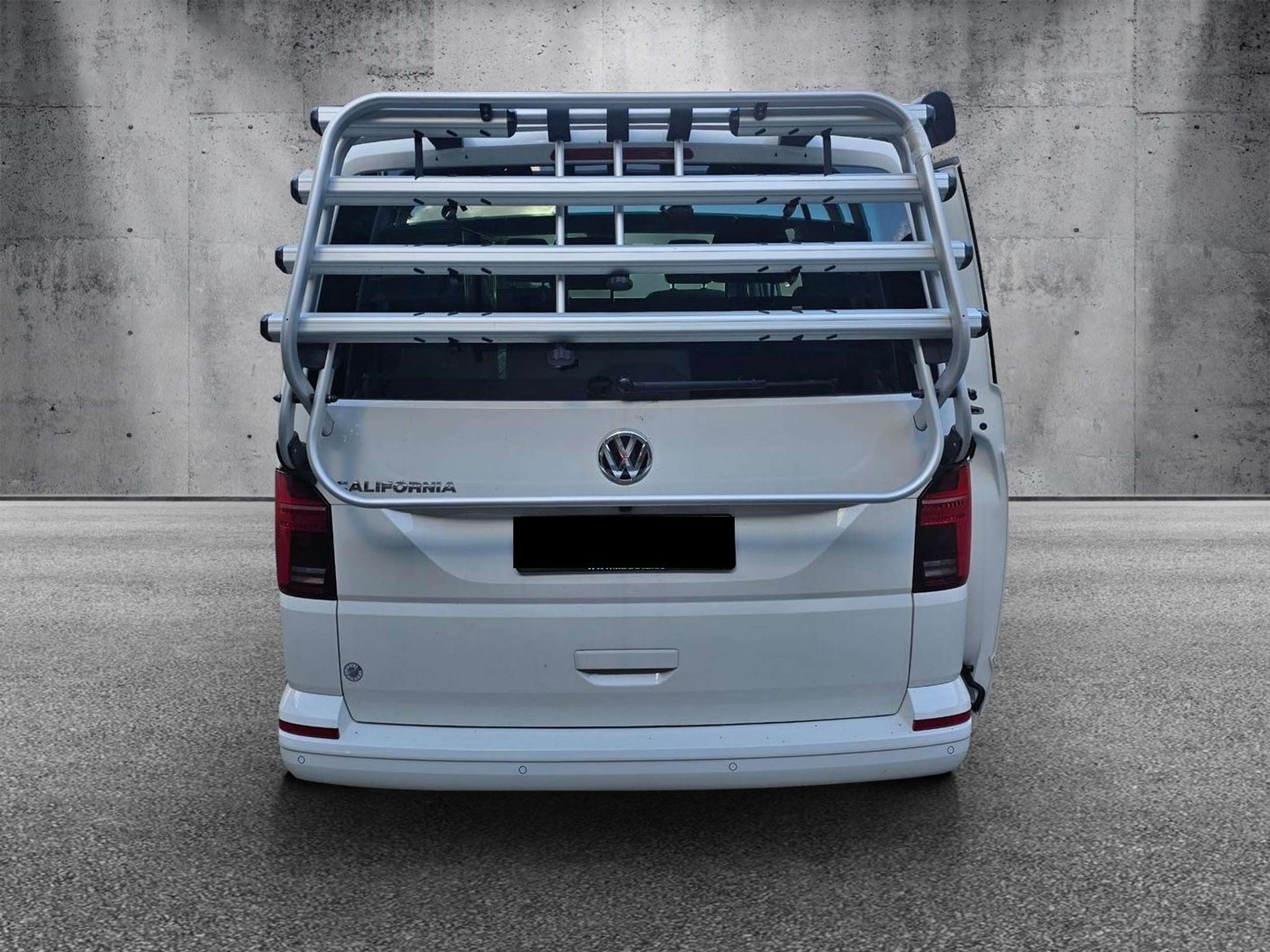 Volkswagen - T6 California