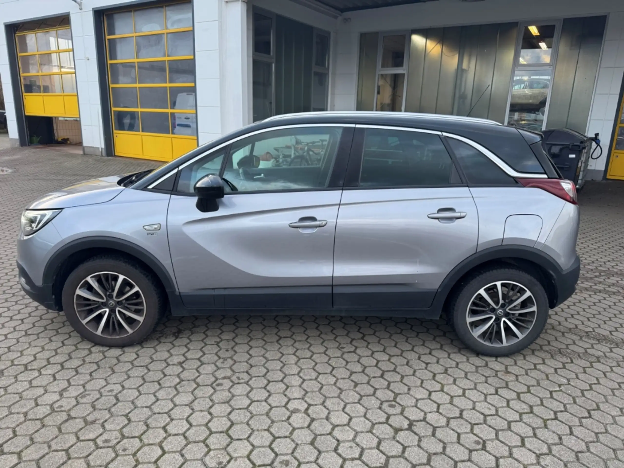 Opel - Crossland