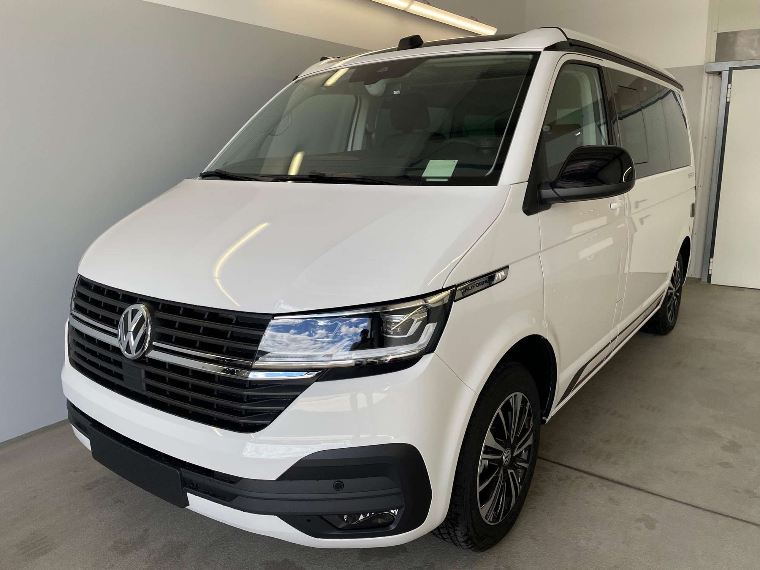 Volkswagen T6.1 California 2023