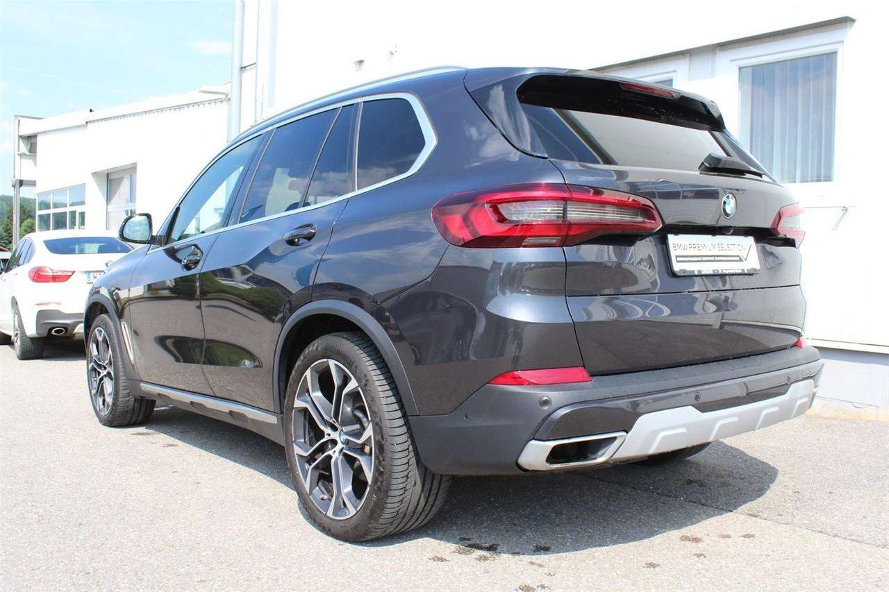 BMW - X5