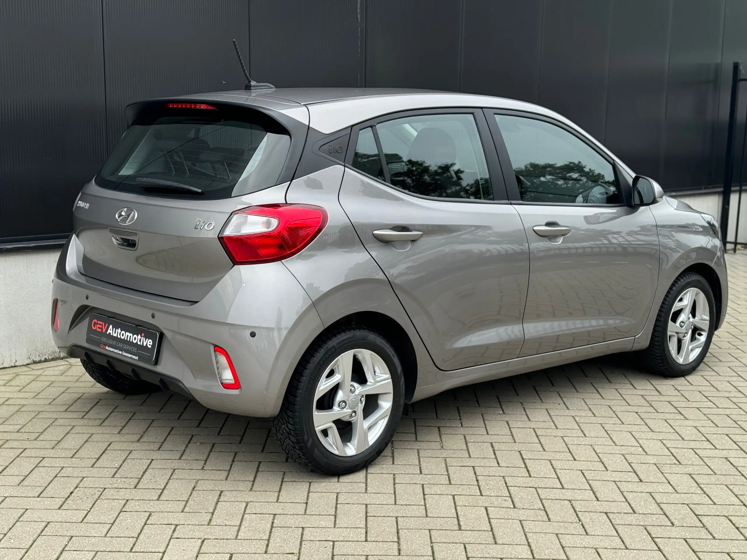 Hyundai - i10