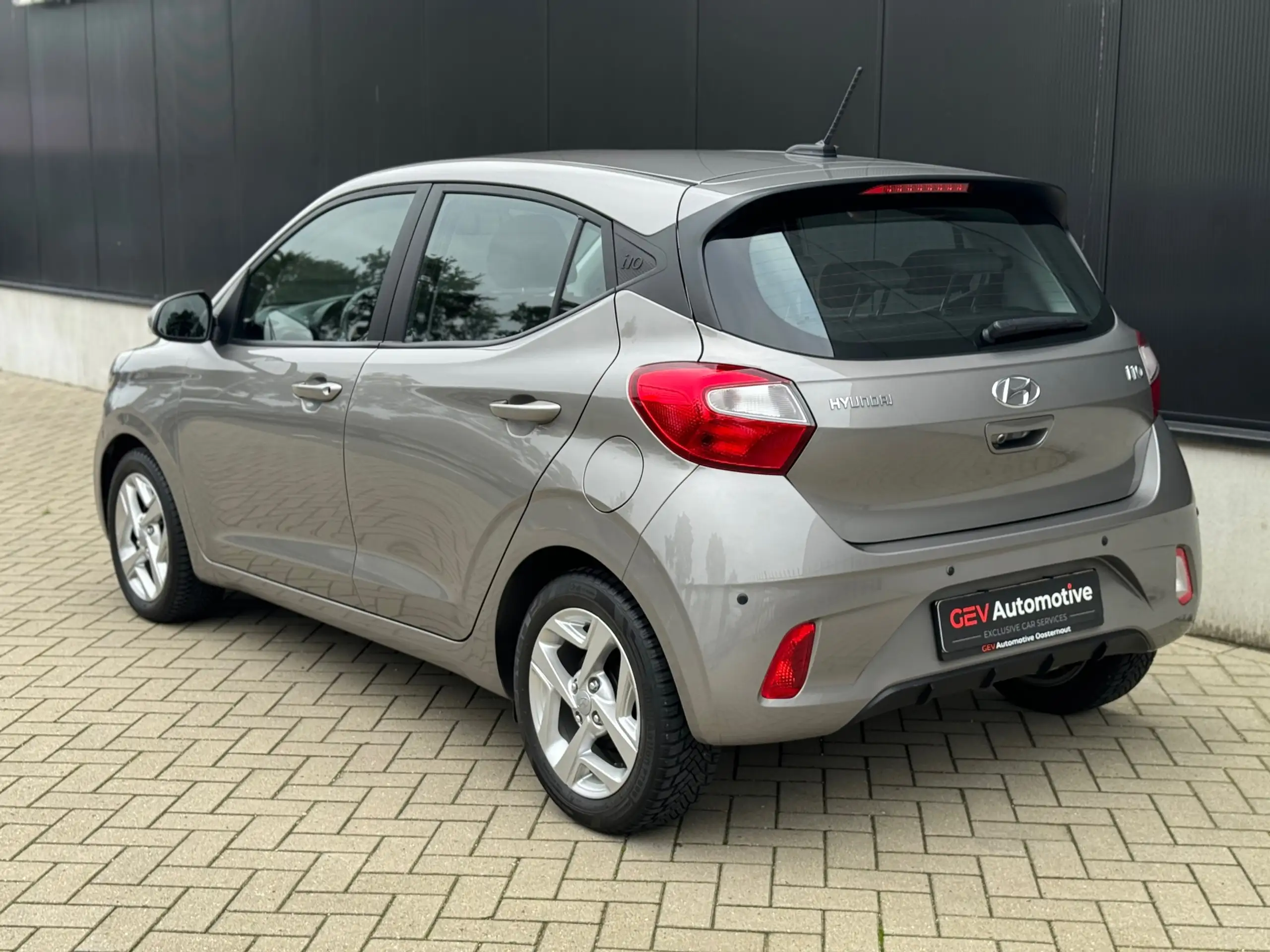 Hyundai - i10