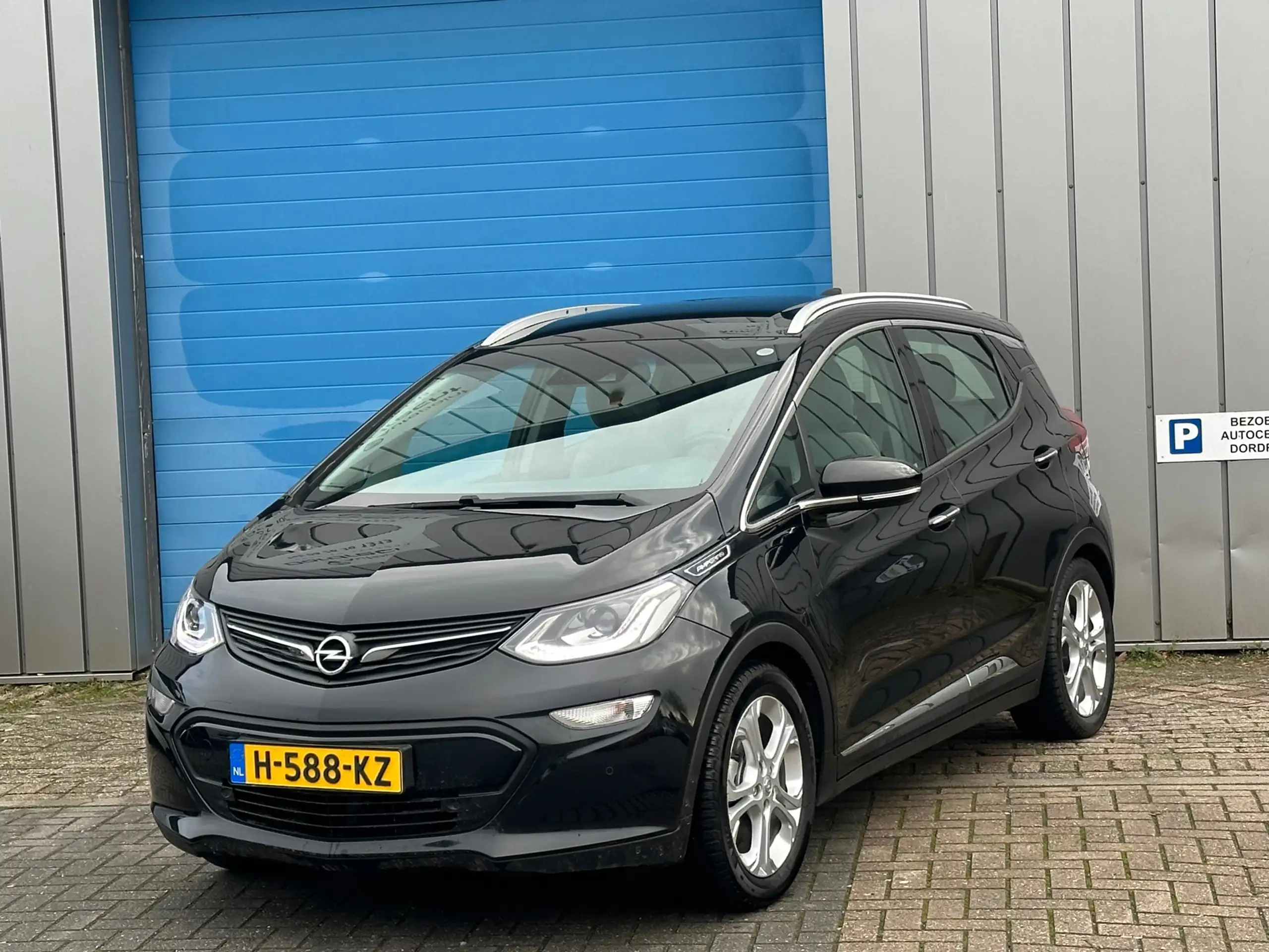 Opel - Ampera-E