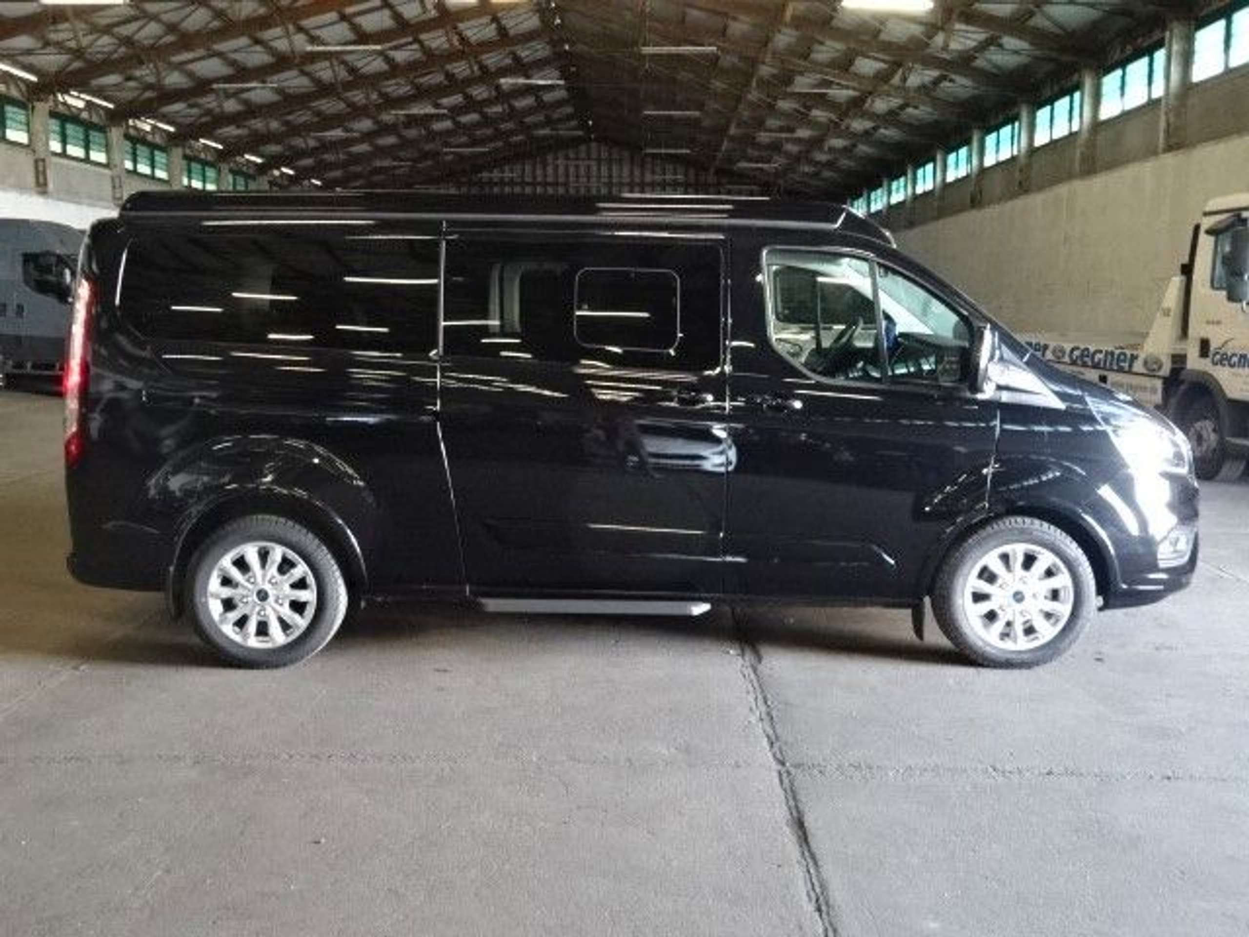 Ford - Tourneo Custom