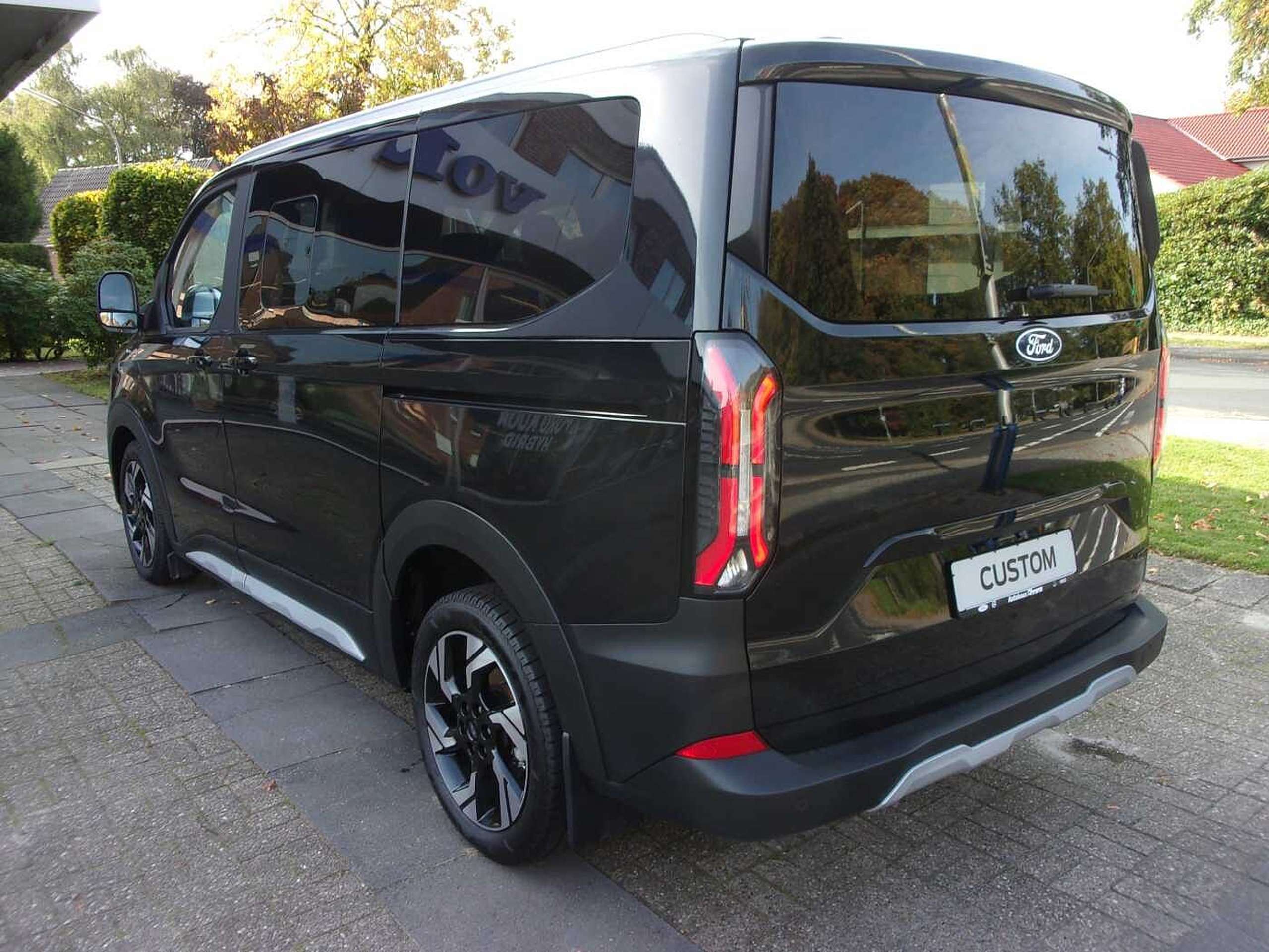 Ford - Tourneo Custom