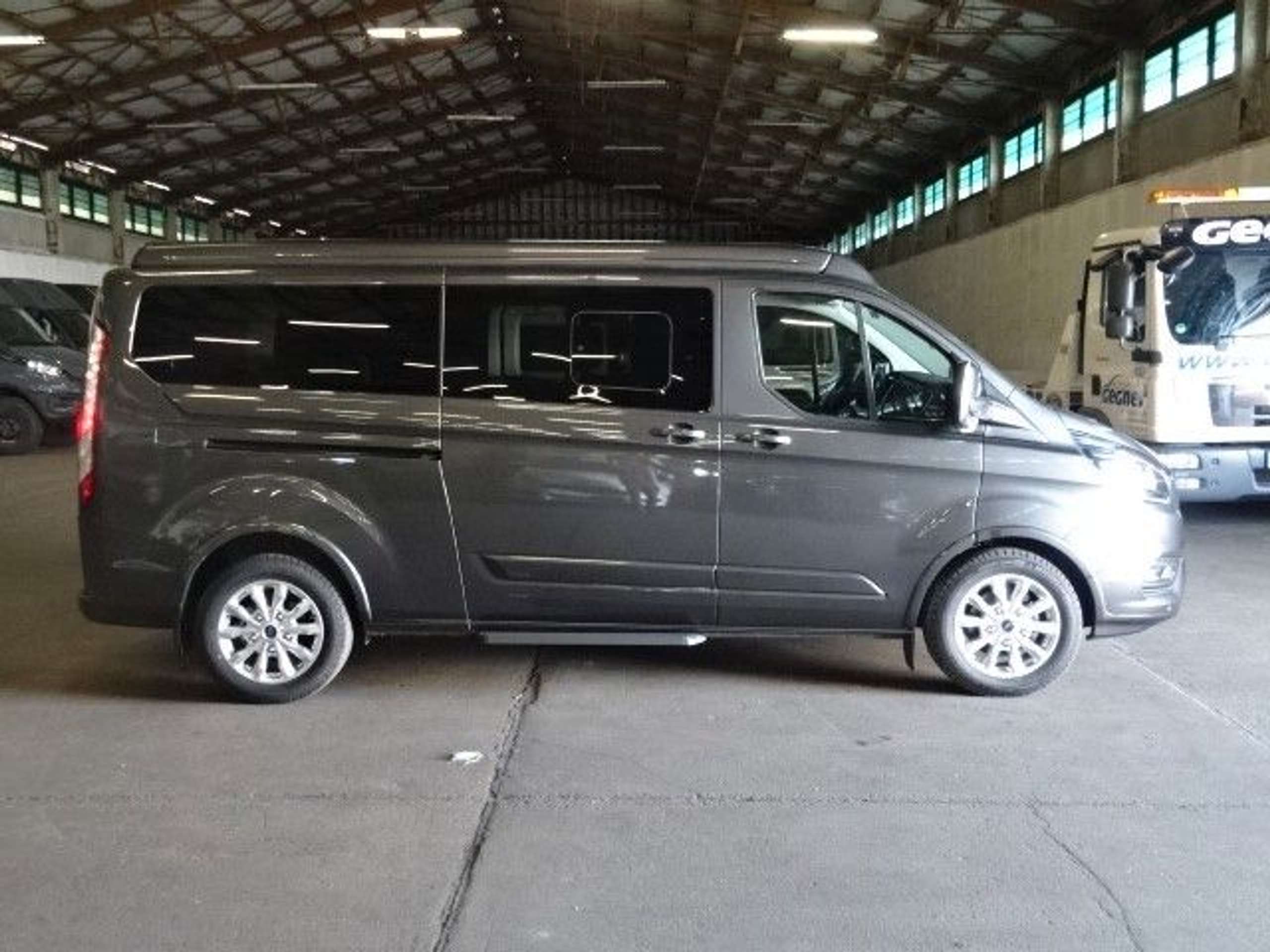 Ford - Tourneo Custom