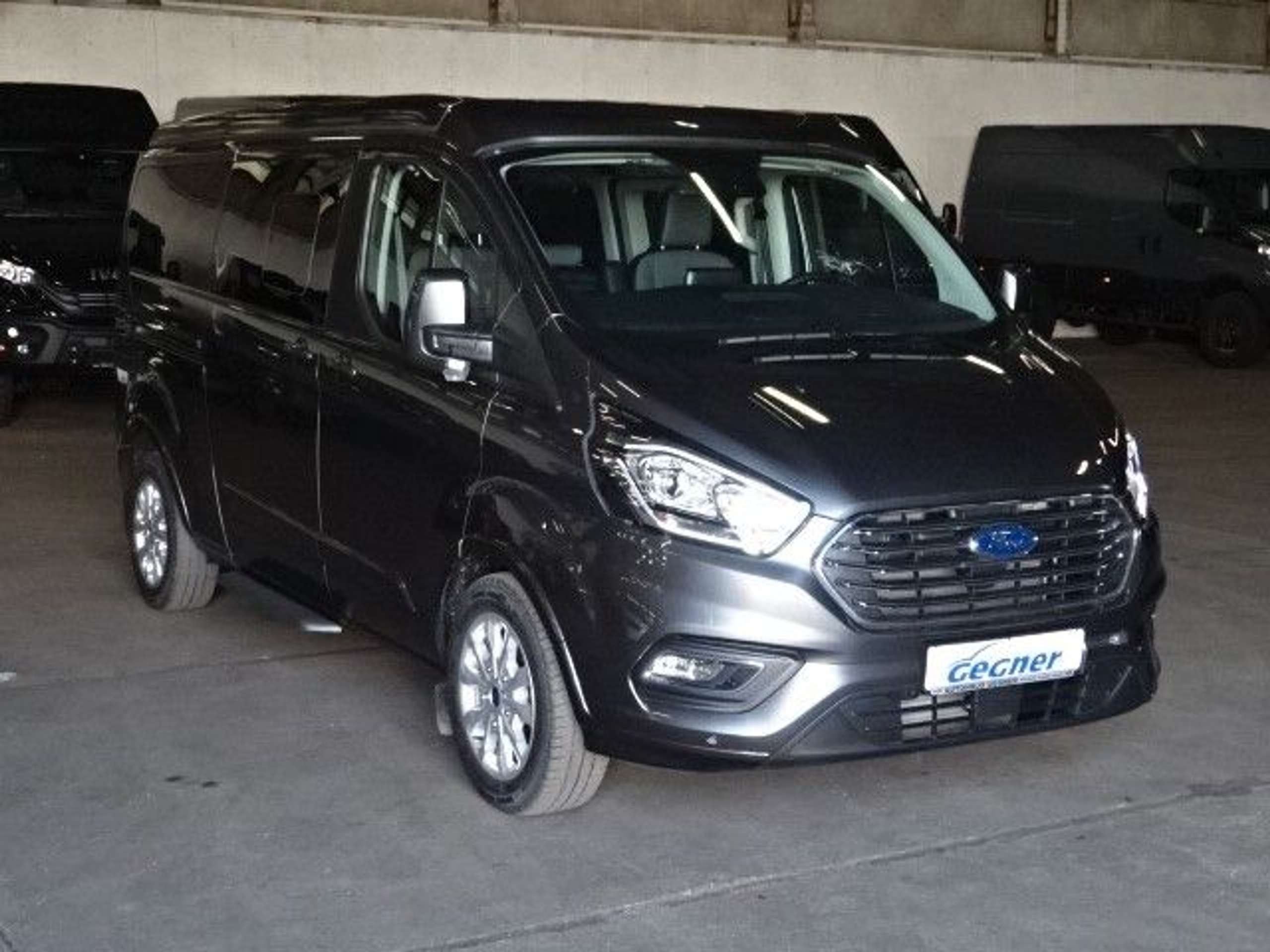 Ford - Tourneo Custom