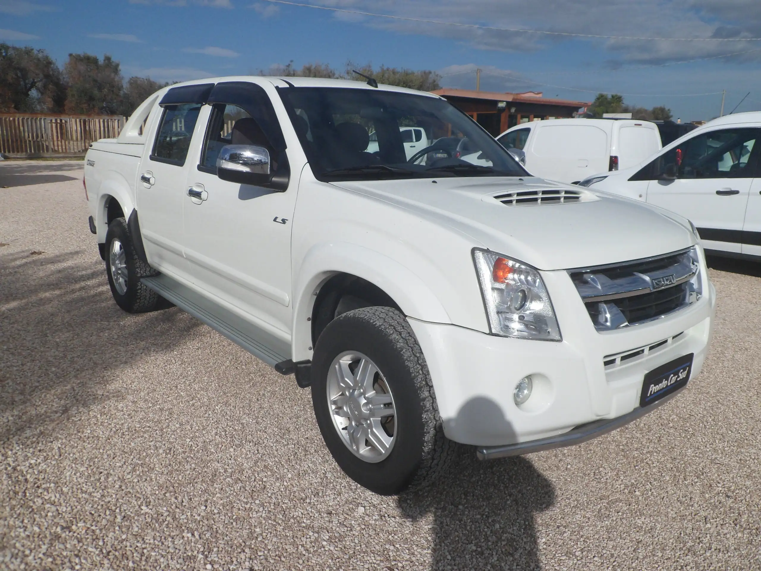 Isuzu - D-Max