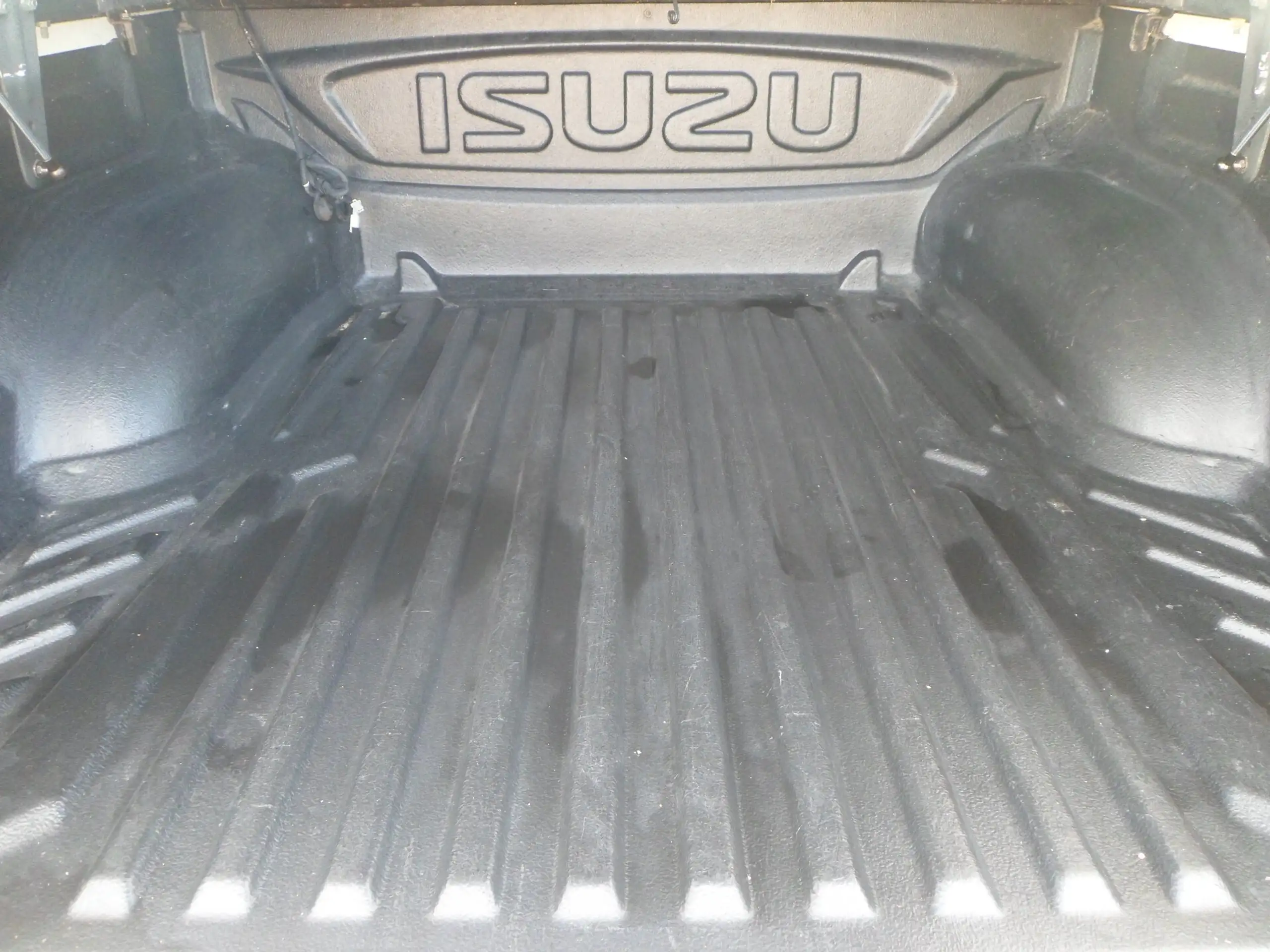 Isuzu - D-Max