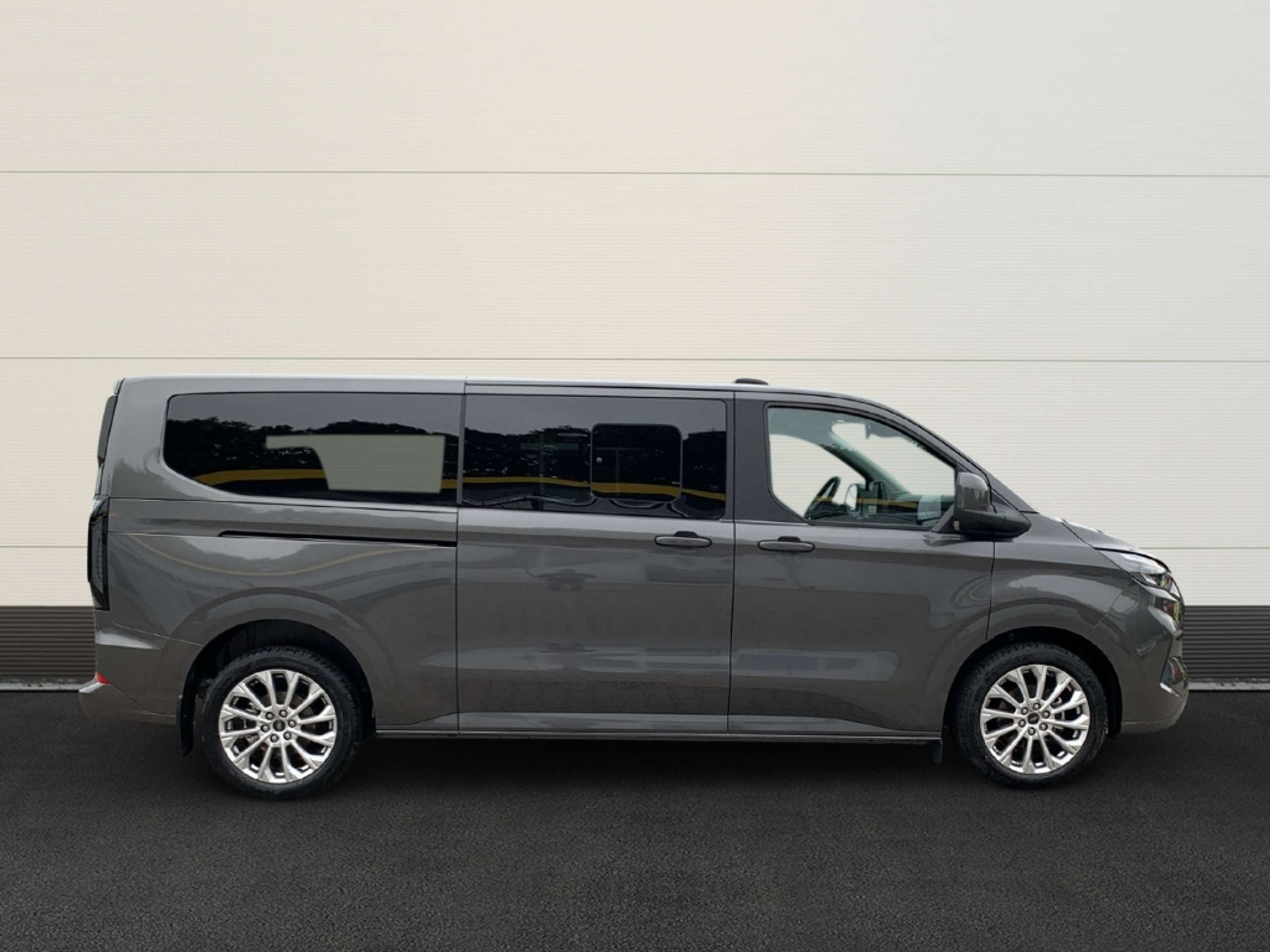 Ford - Tourneo Custom