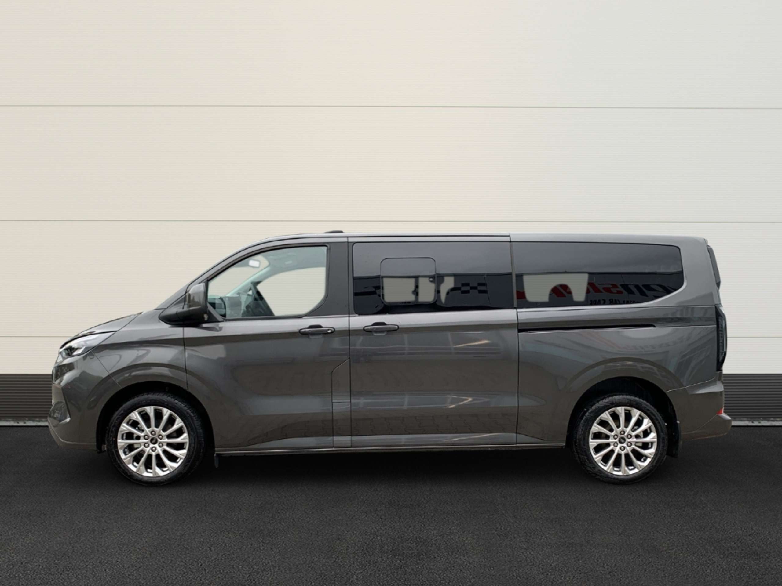 Ford - Tourneo Custom