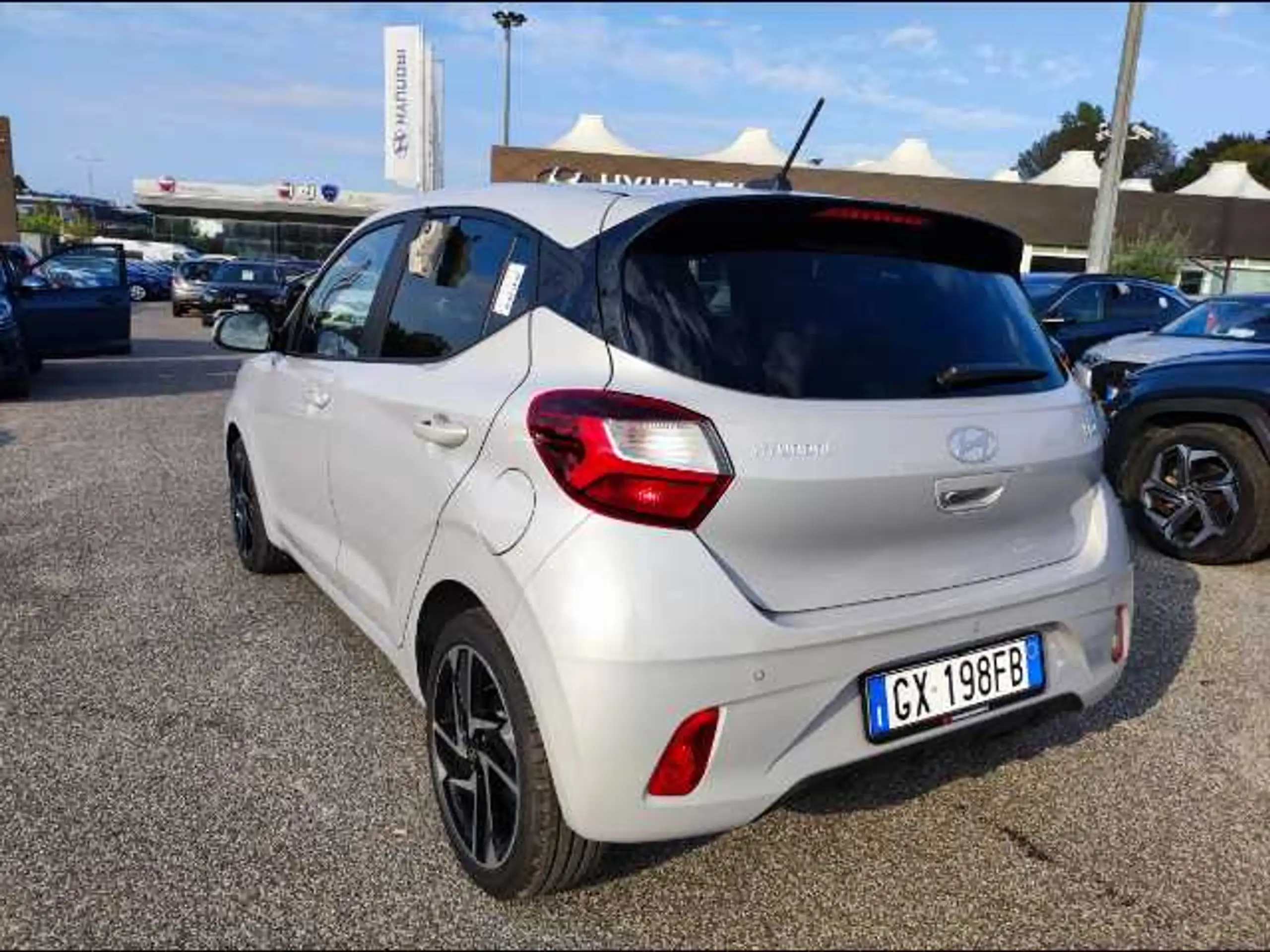 Hyundai - i10