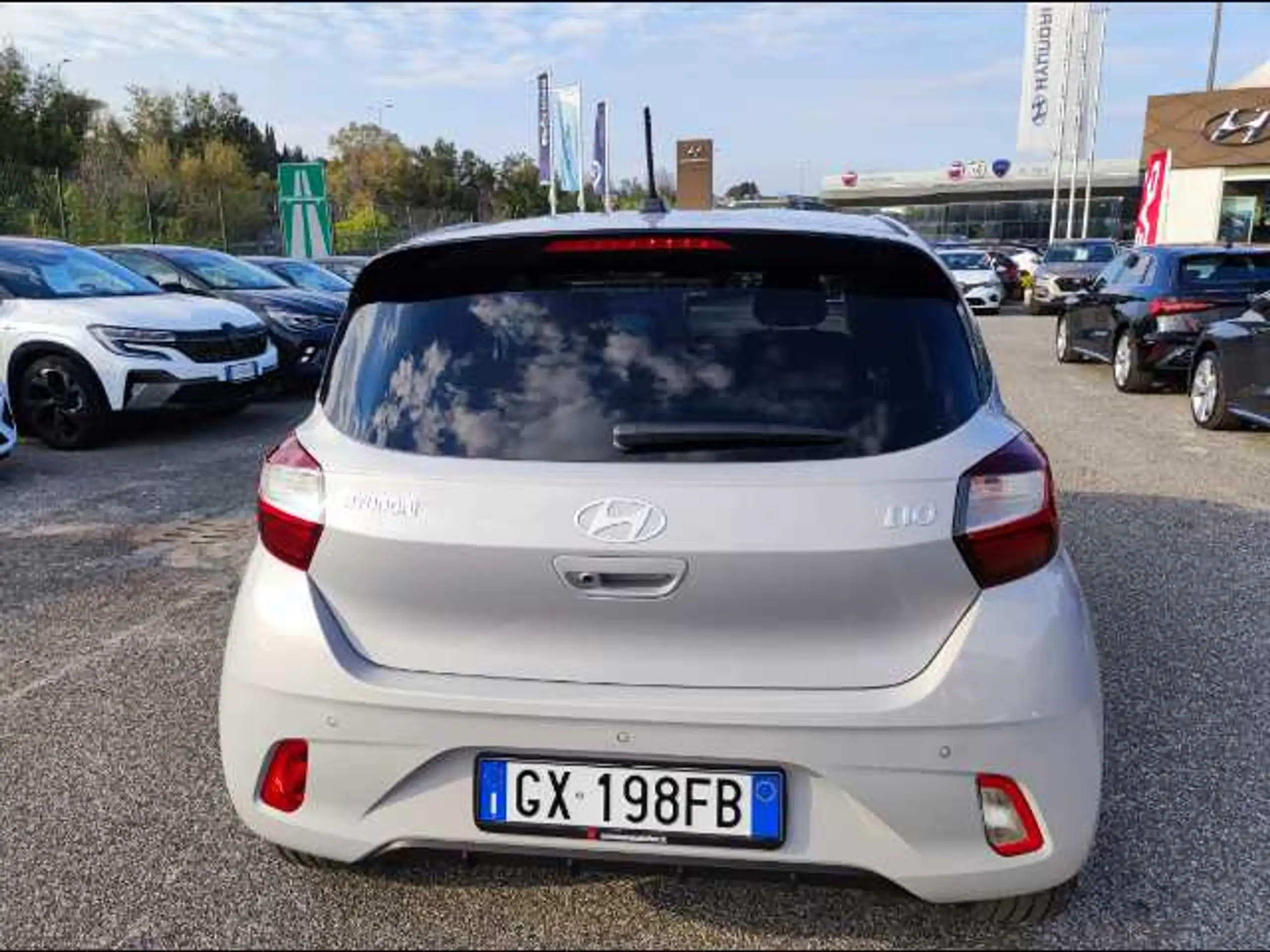 Hyundai - i10