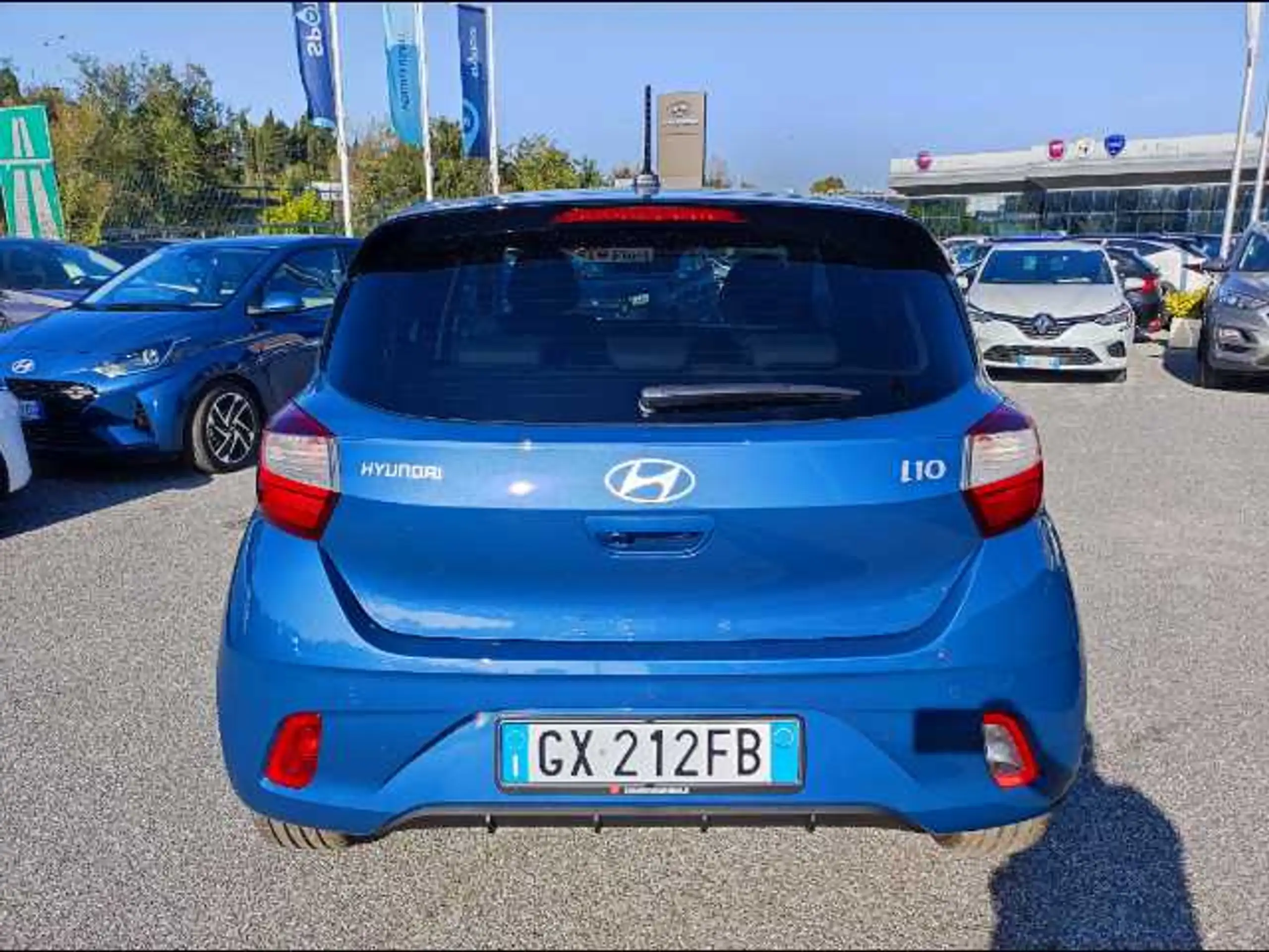 Hyundai - i10