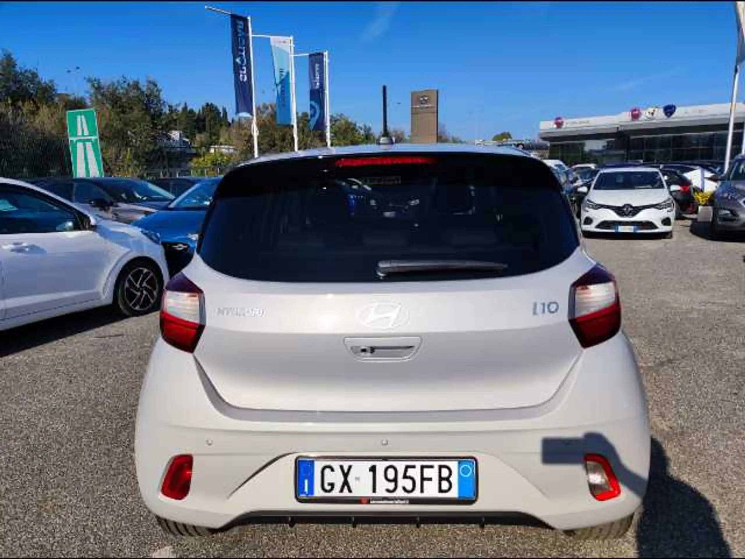 Hyundai - i10