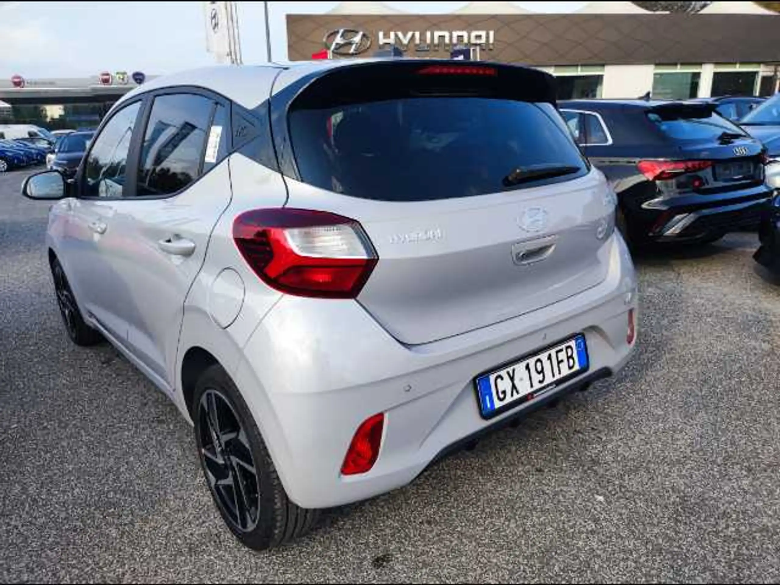 Hyundai - i10