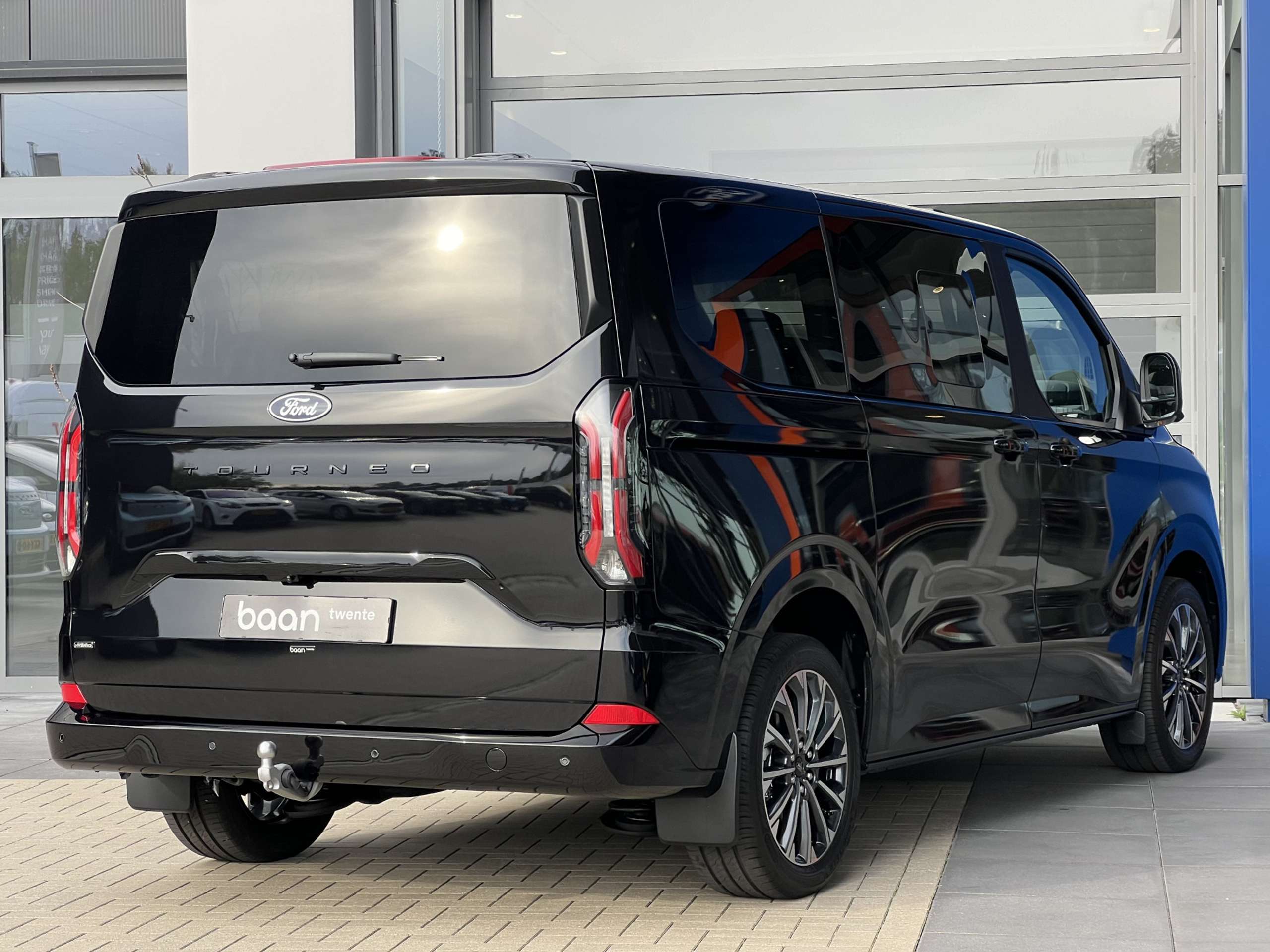 Ford - Tourneo Custom