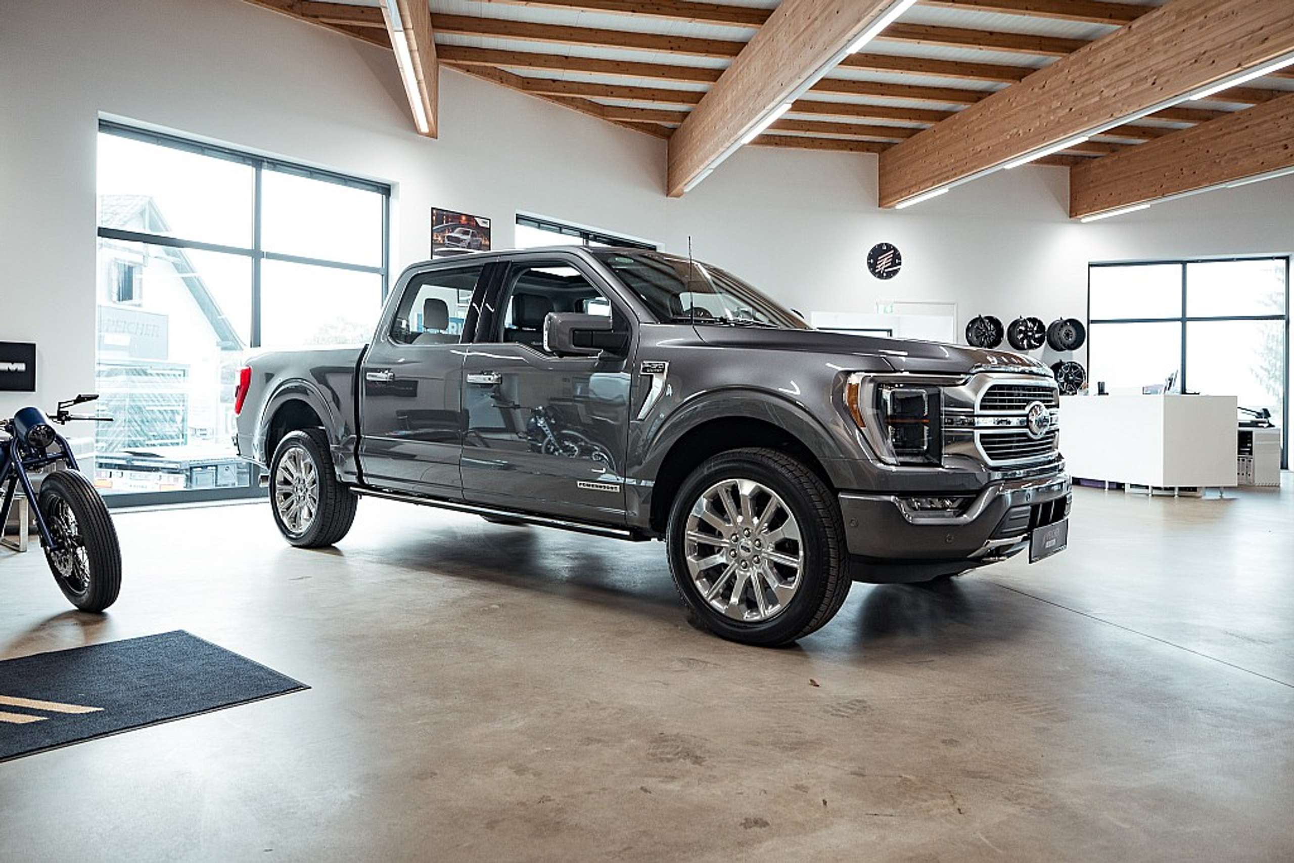 Ford - F 150