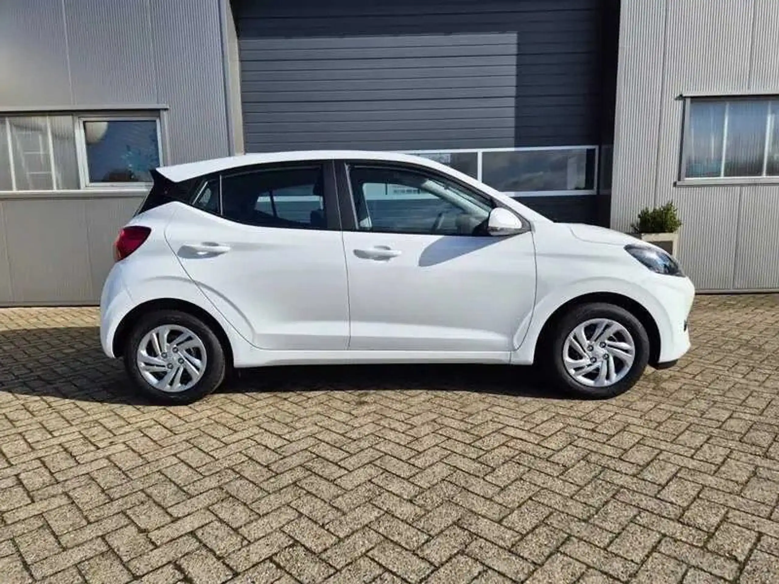 Hyundai - i10