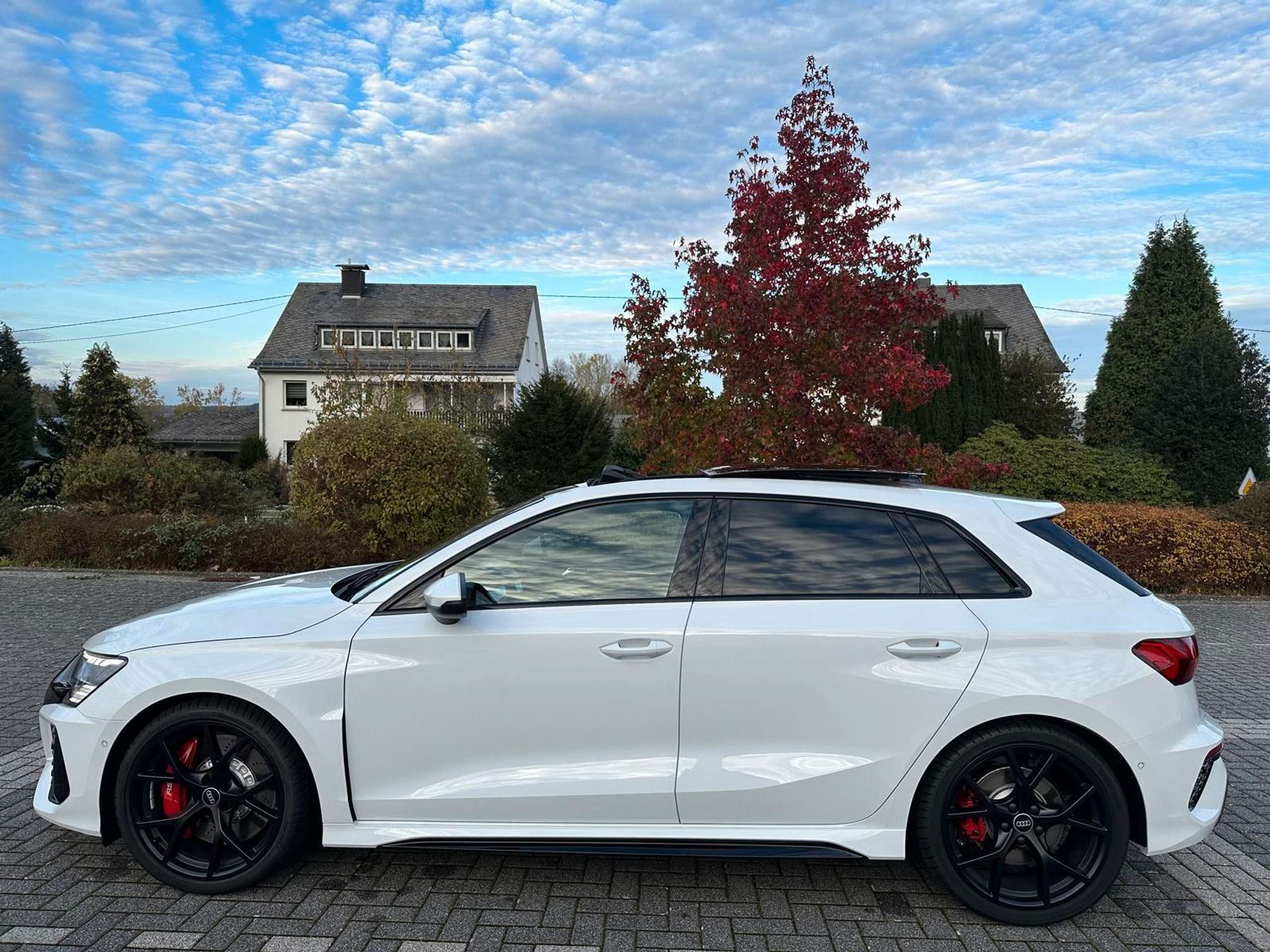 Audi - RS3