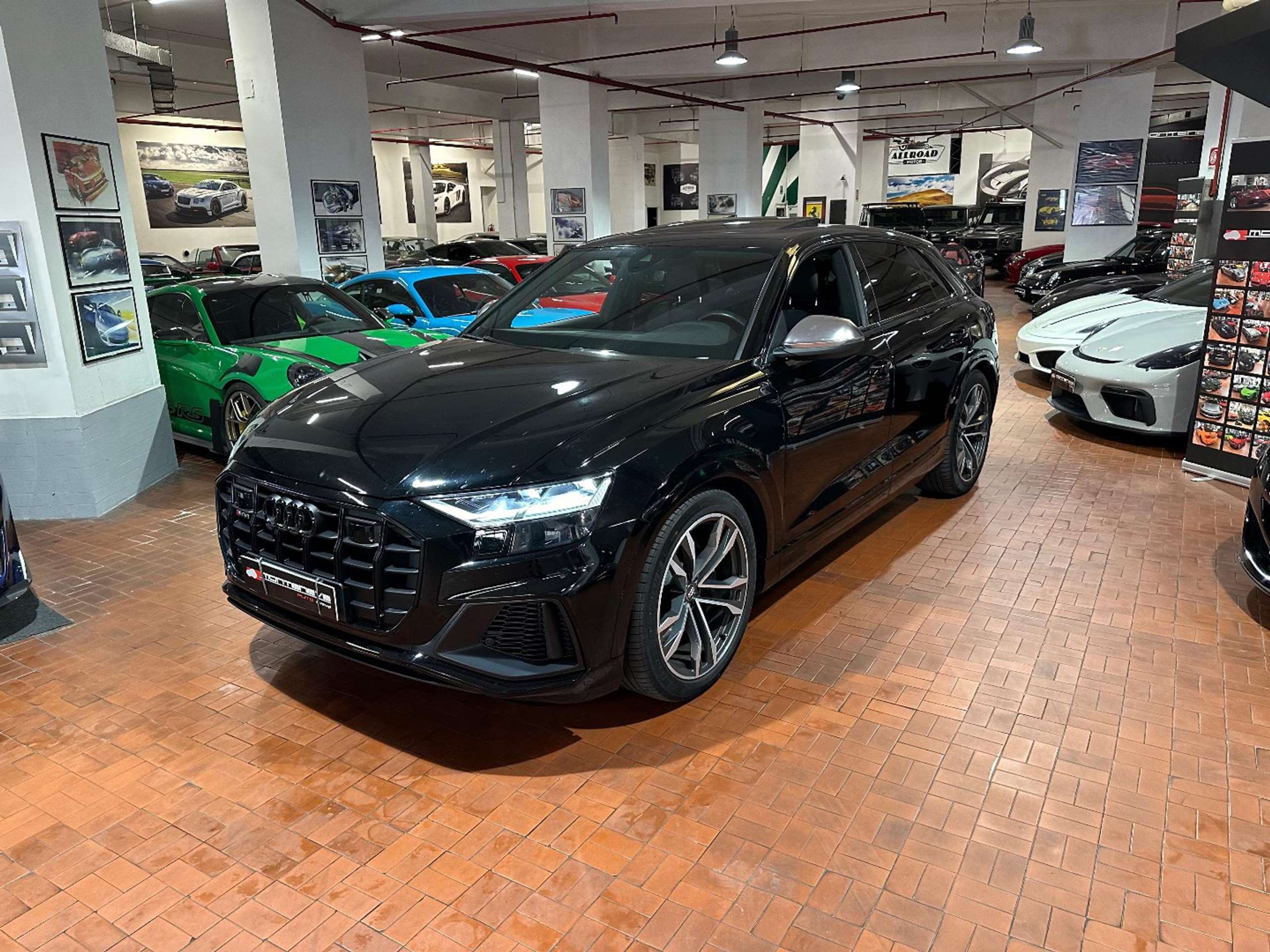 Audi - SQ8