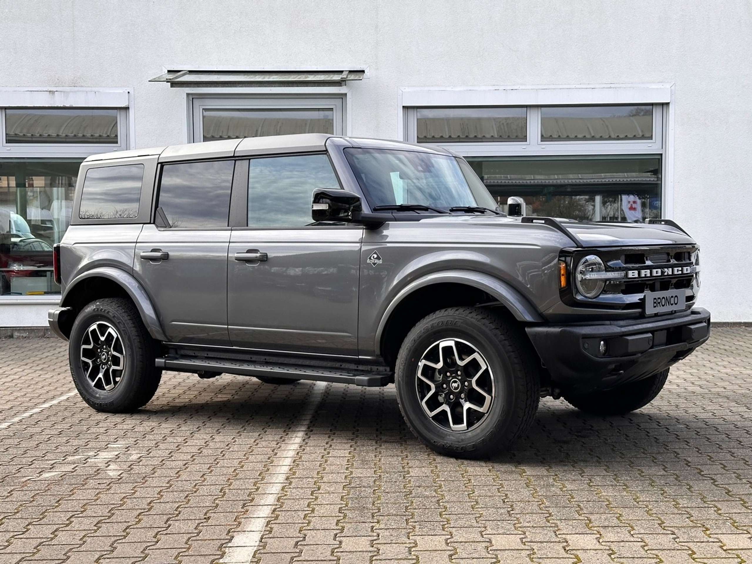 Ford - Bronco