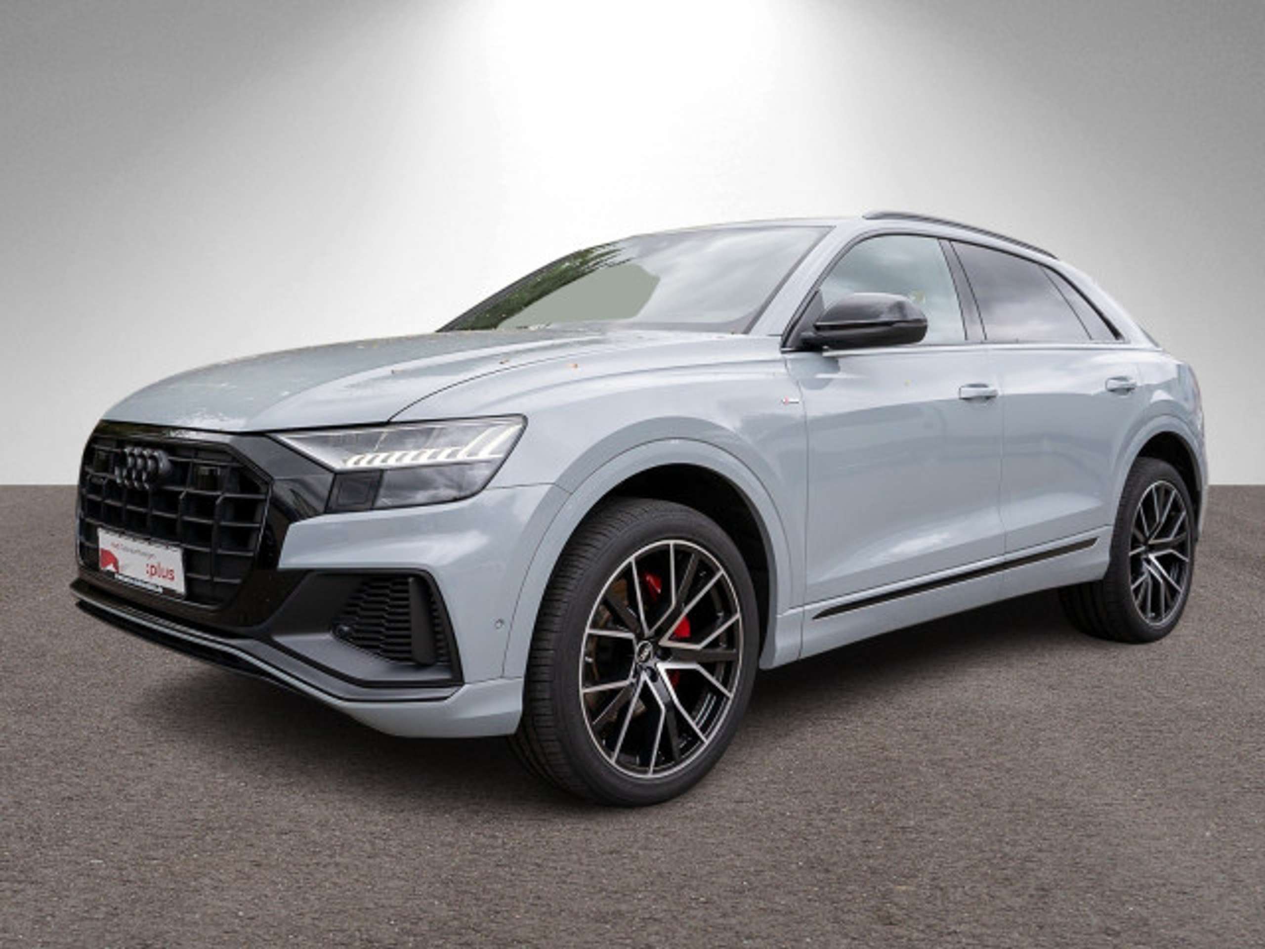 Audi - Q8