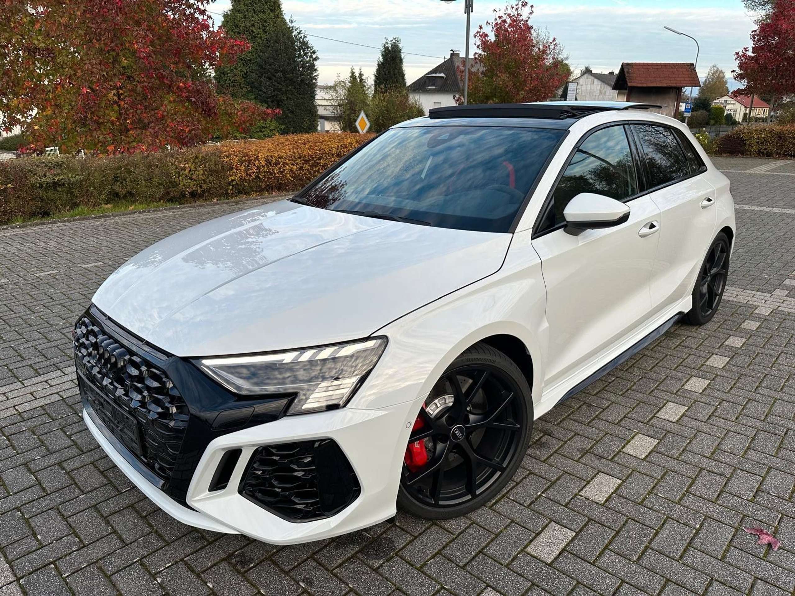 Audi - RS3