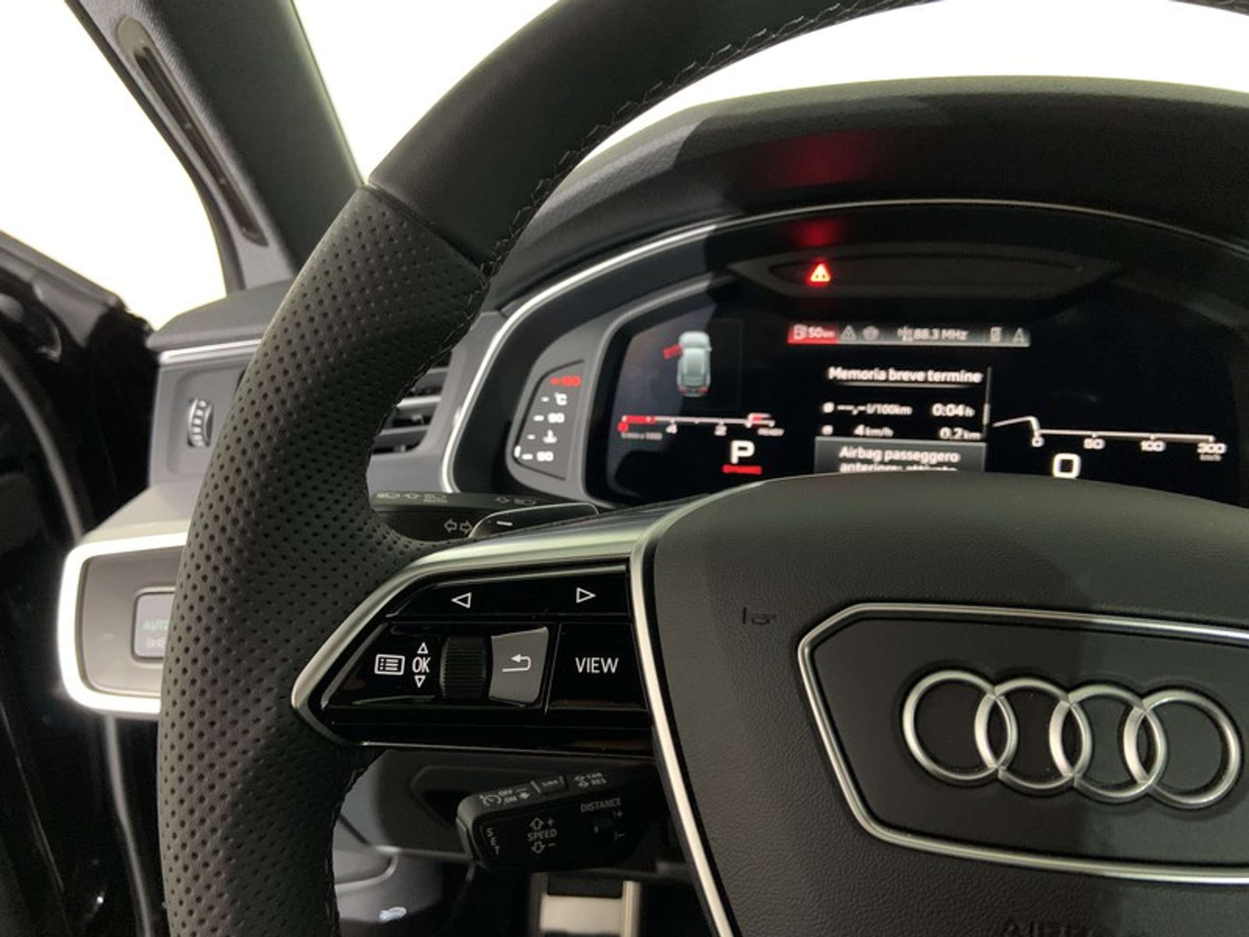 Audi - A6