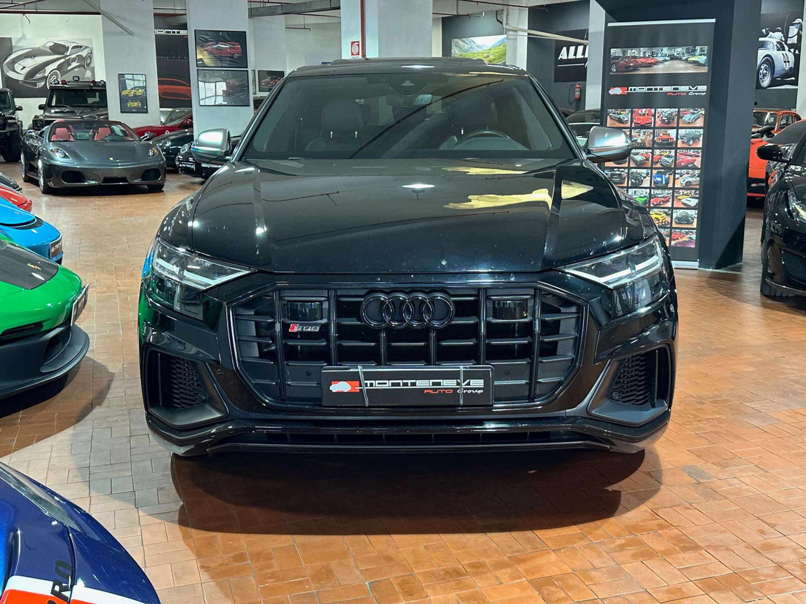 Audi - SQ8