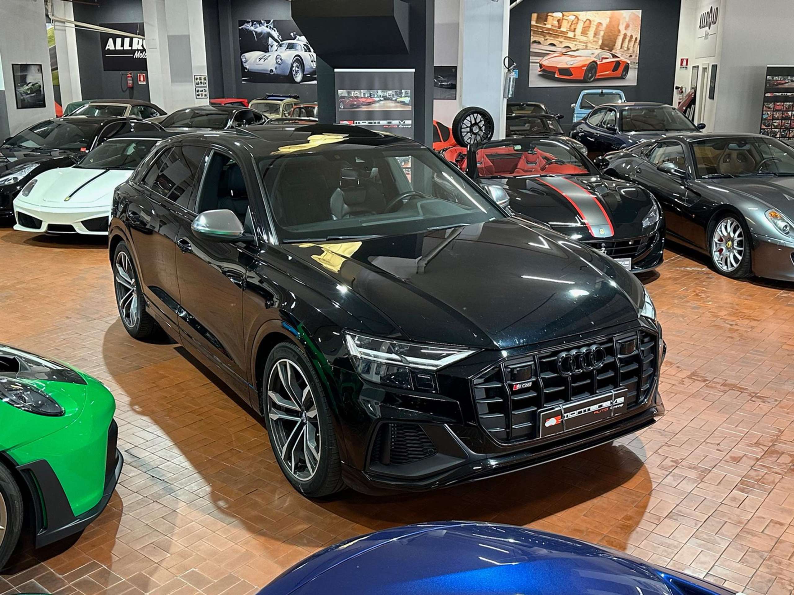 Audi - SQ8