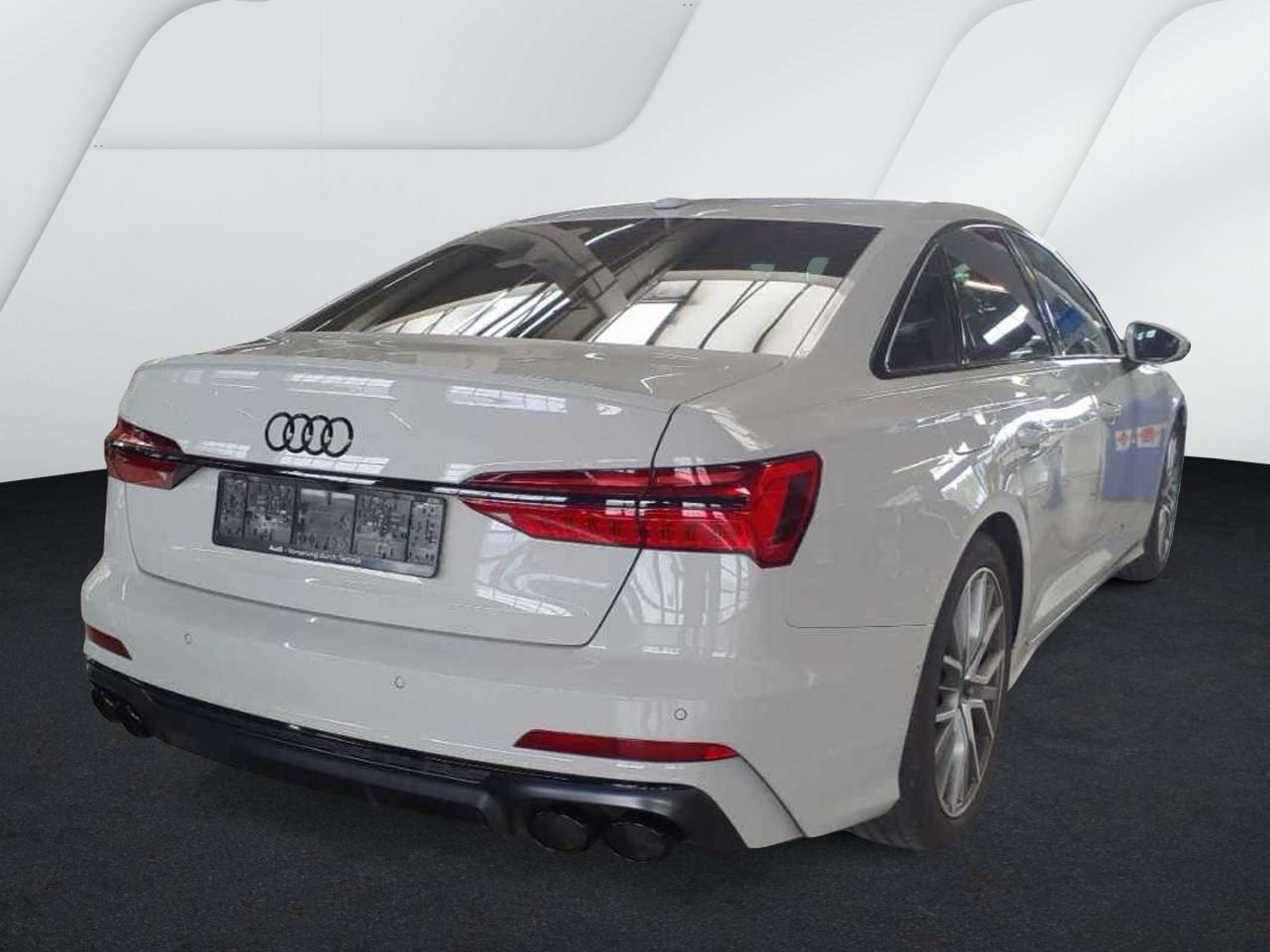 Audi - S6