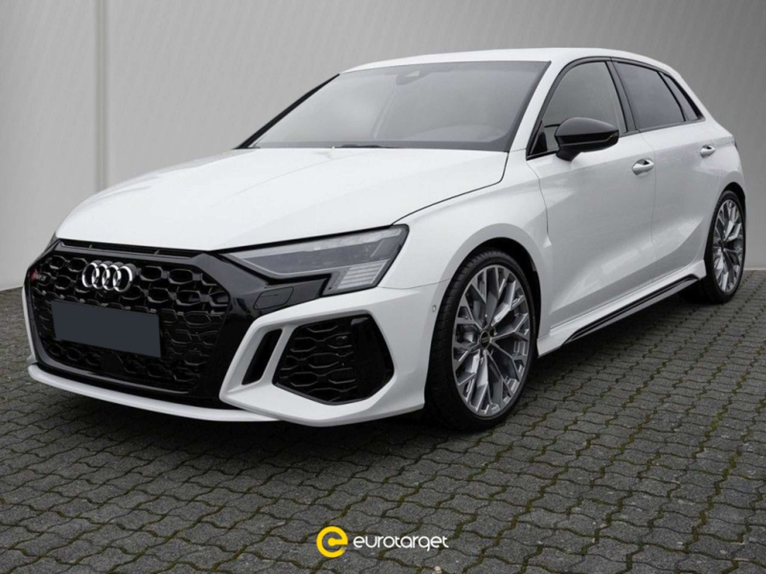 Audi - RS3