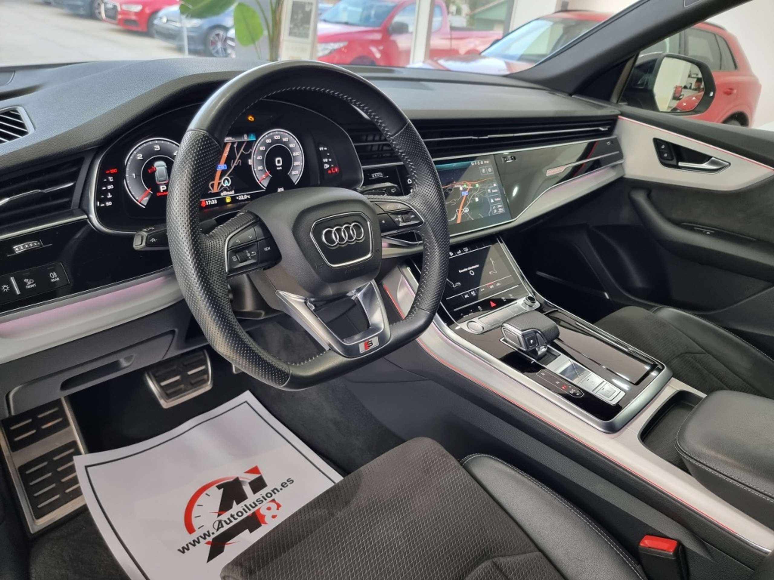 Audi - Q8