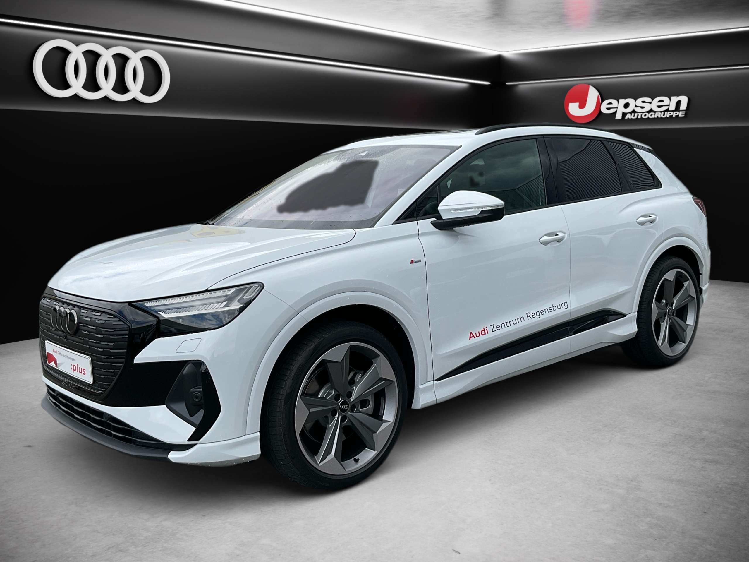 Audi - Q4 e-tron