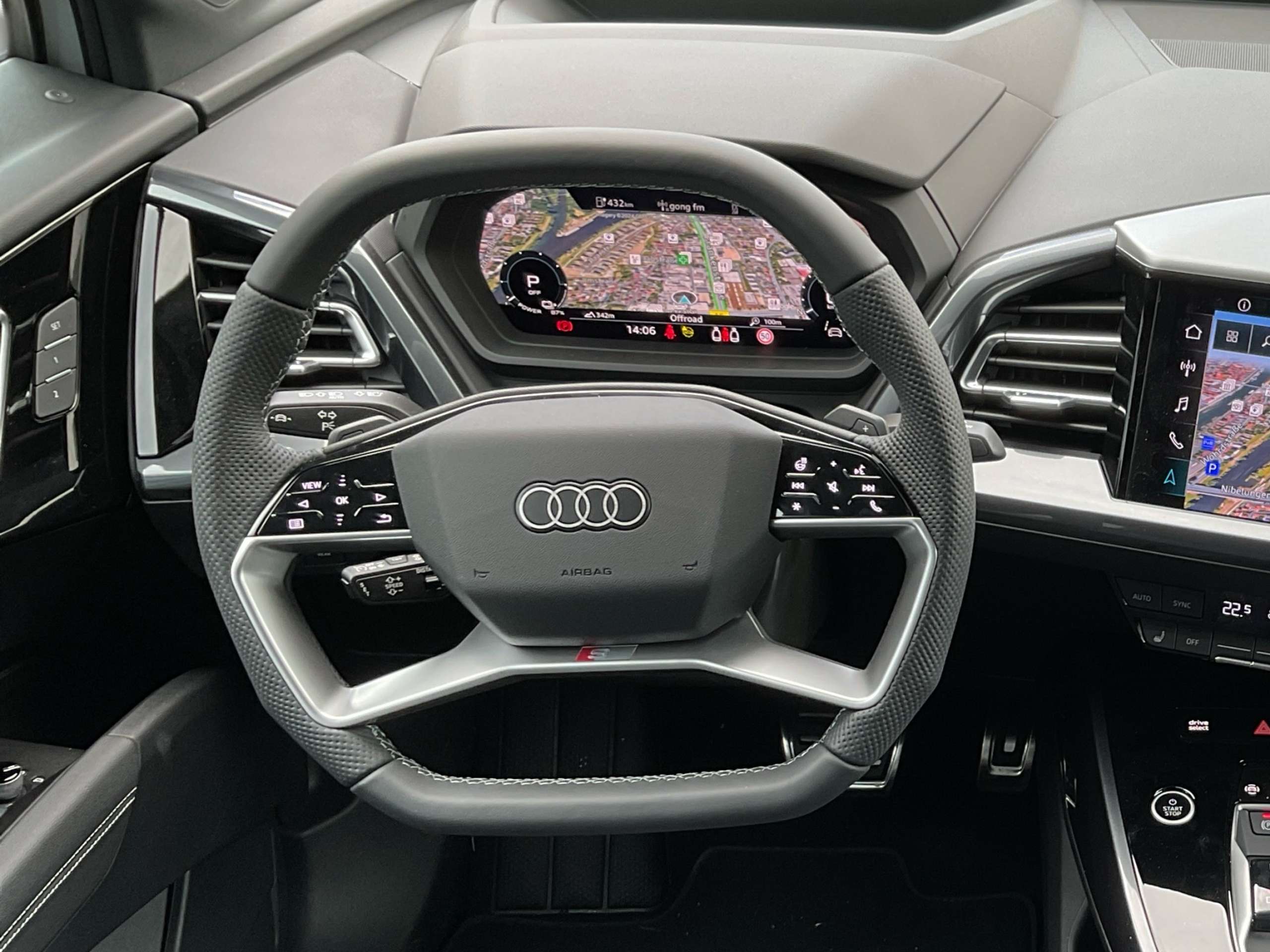 Audi - Q4 e-tron