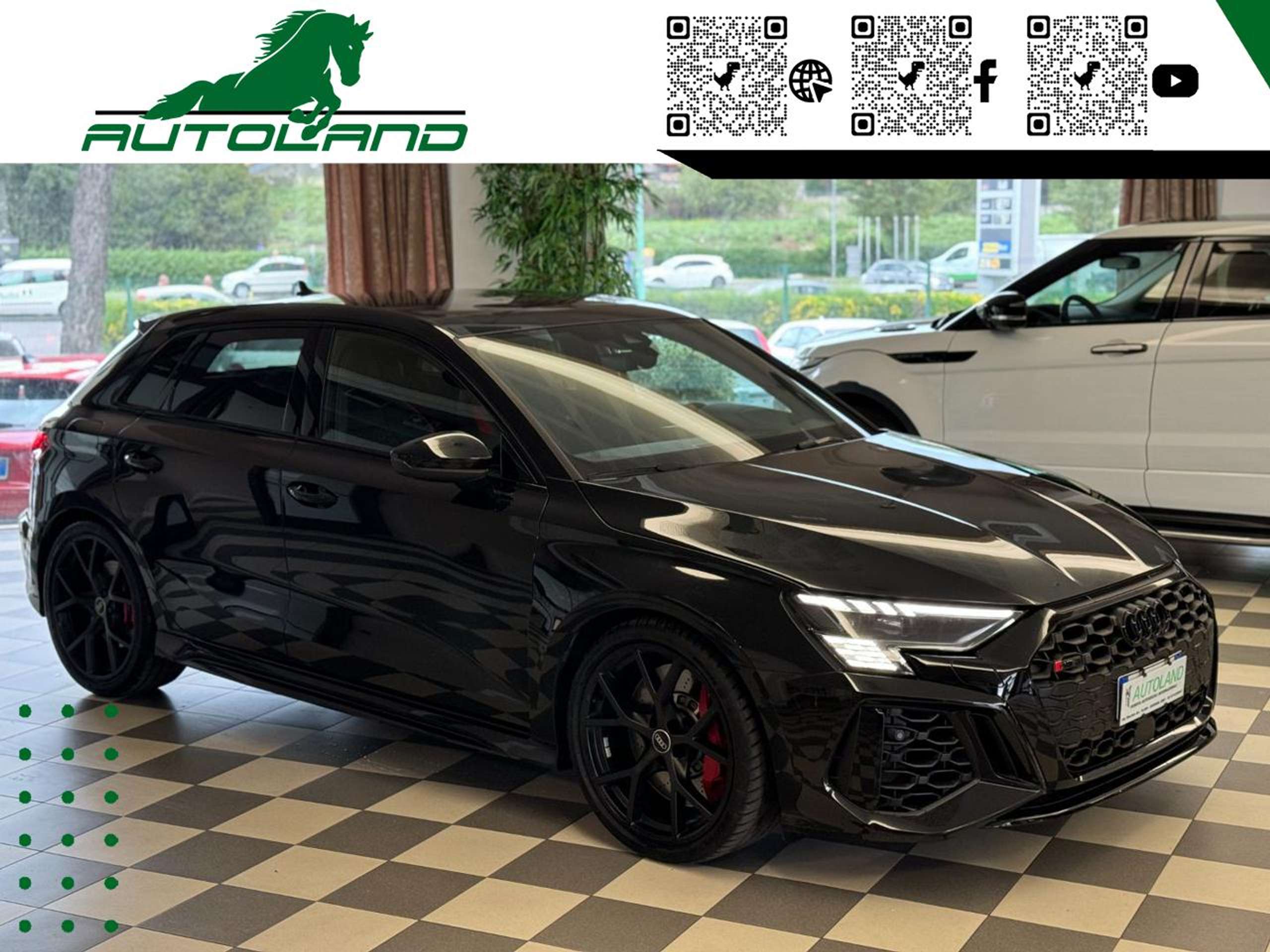 Audi - RS3