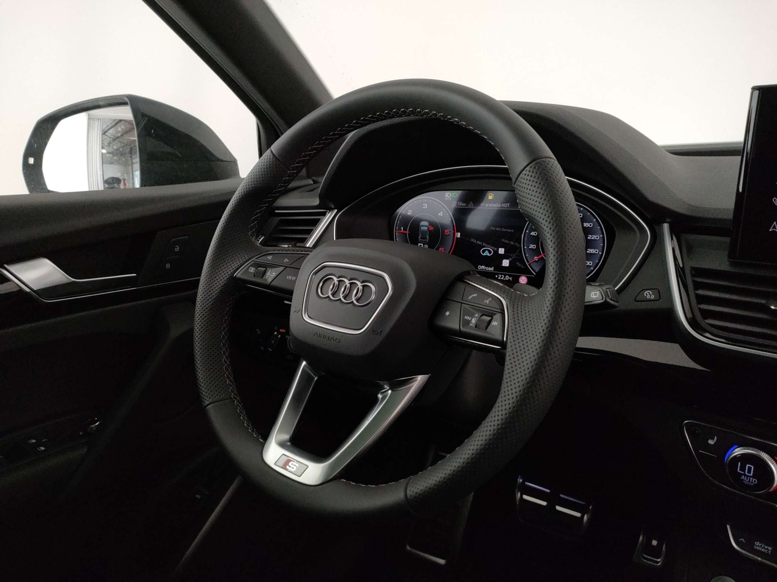 Audi - Q5