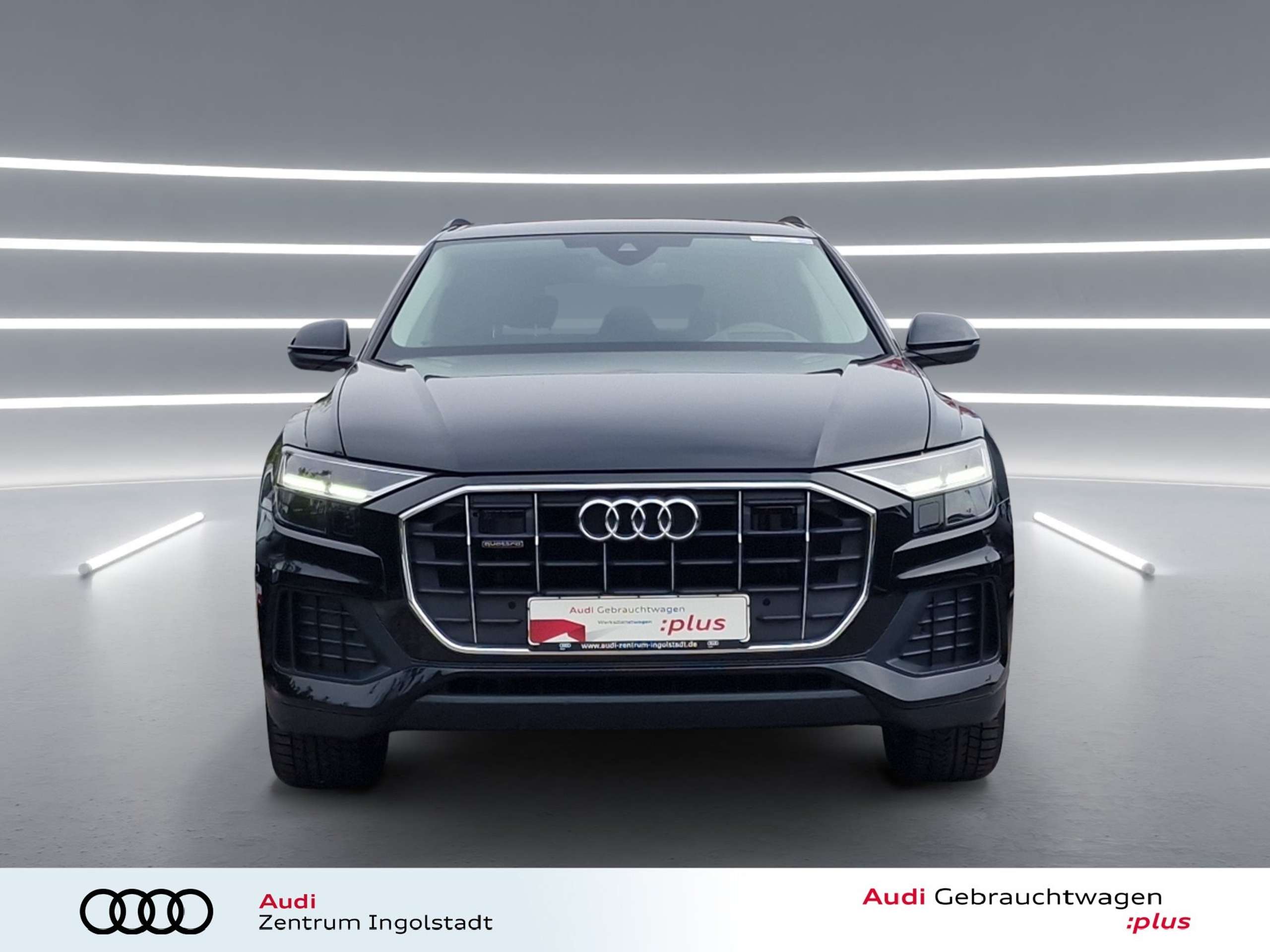 Audi - Q8