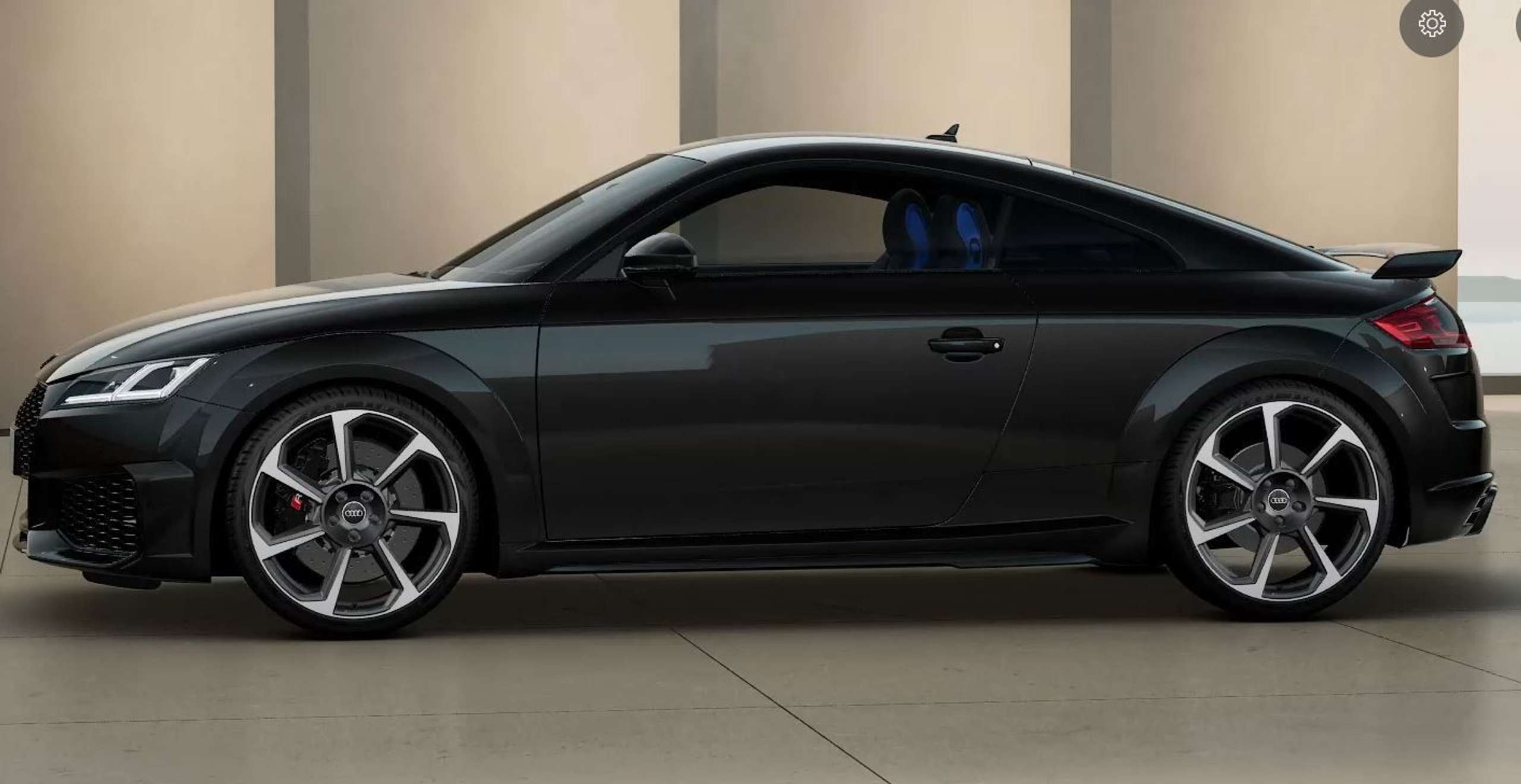 Audi - TT RS