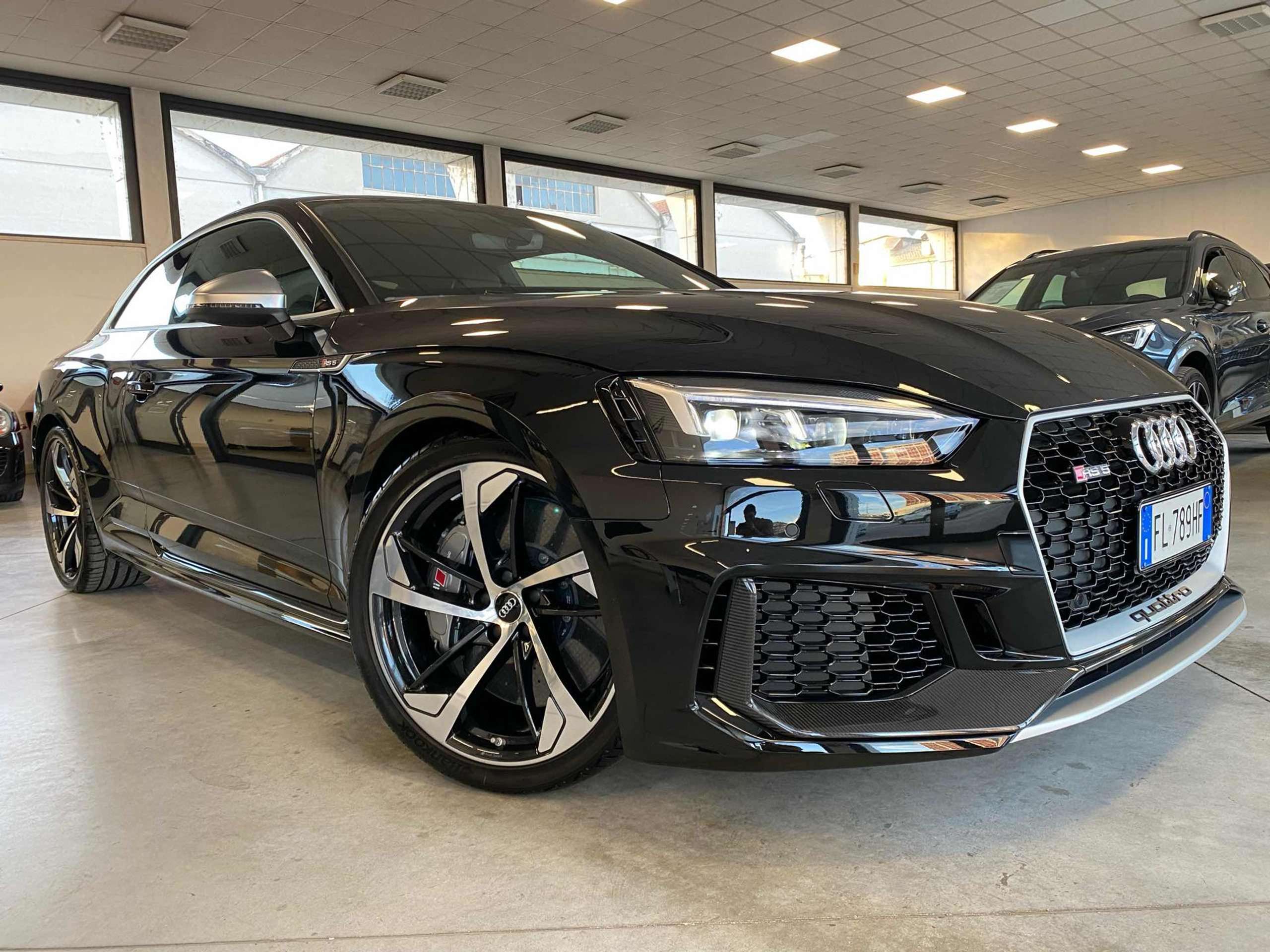 Audi - RS5