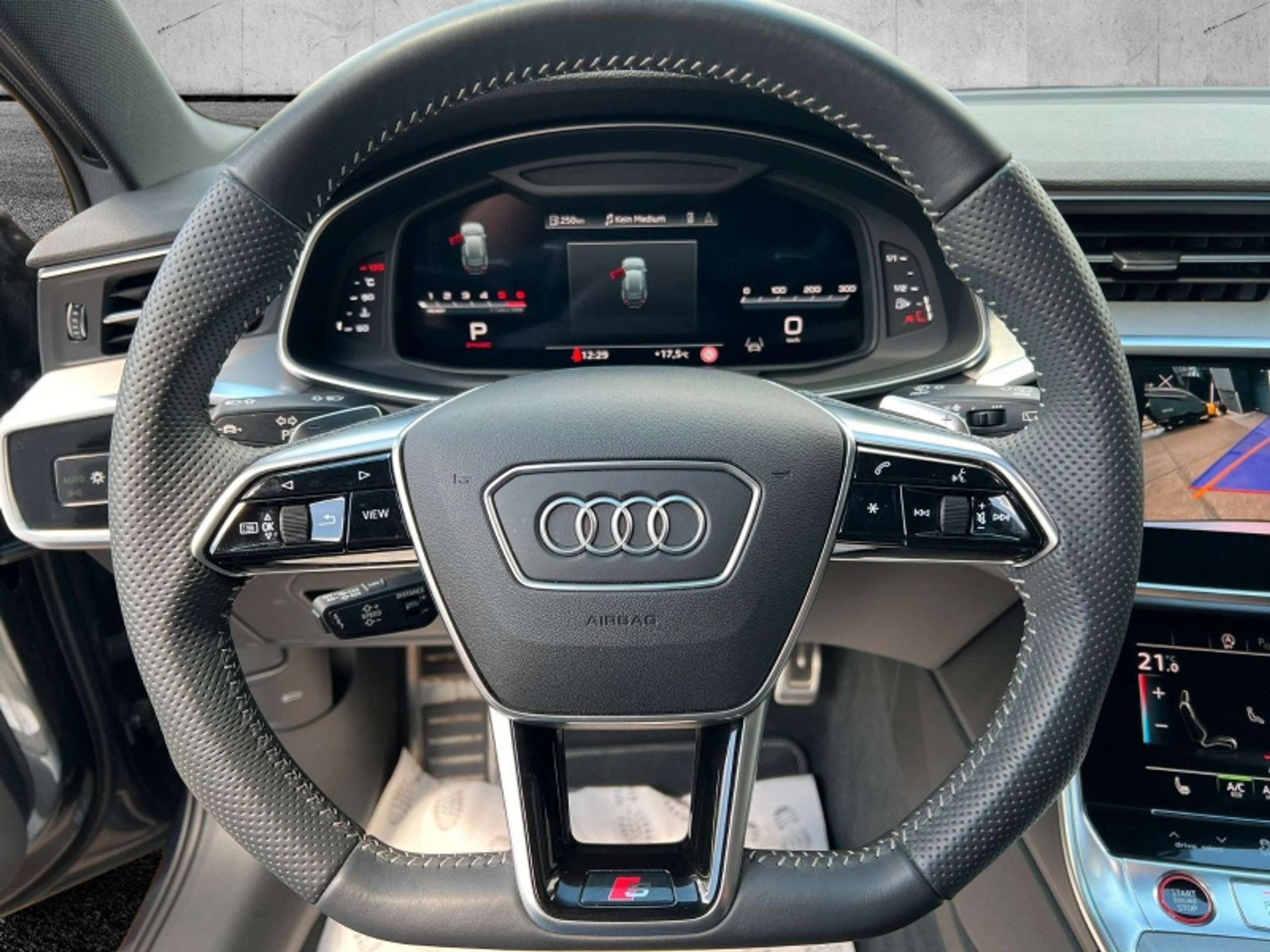 Audi - S6