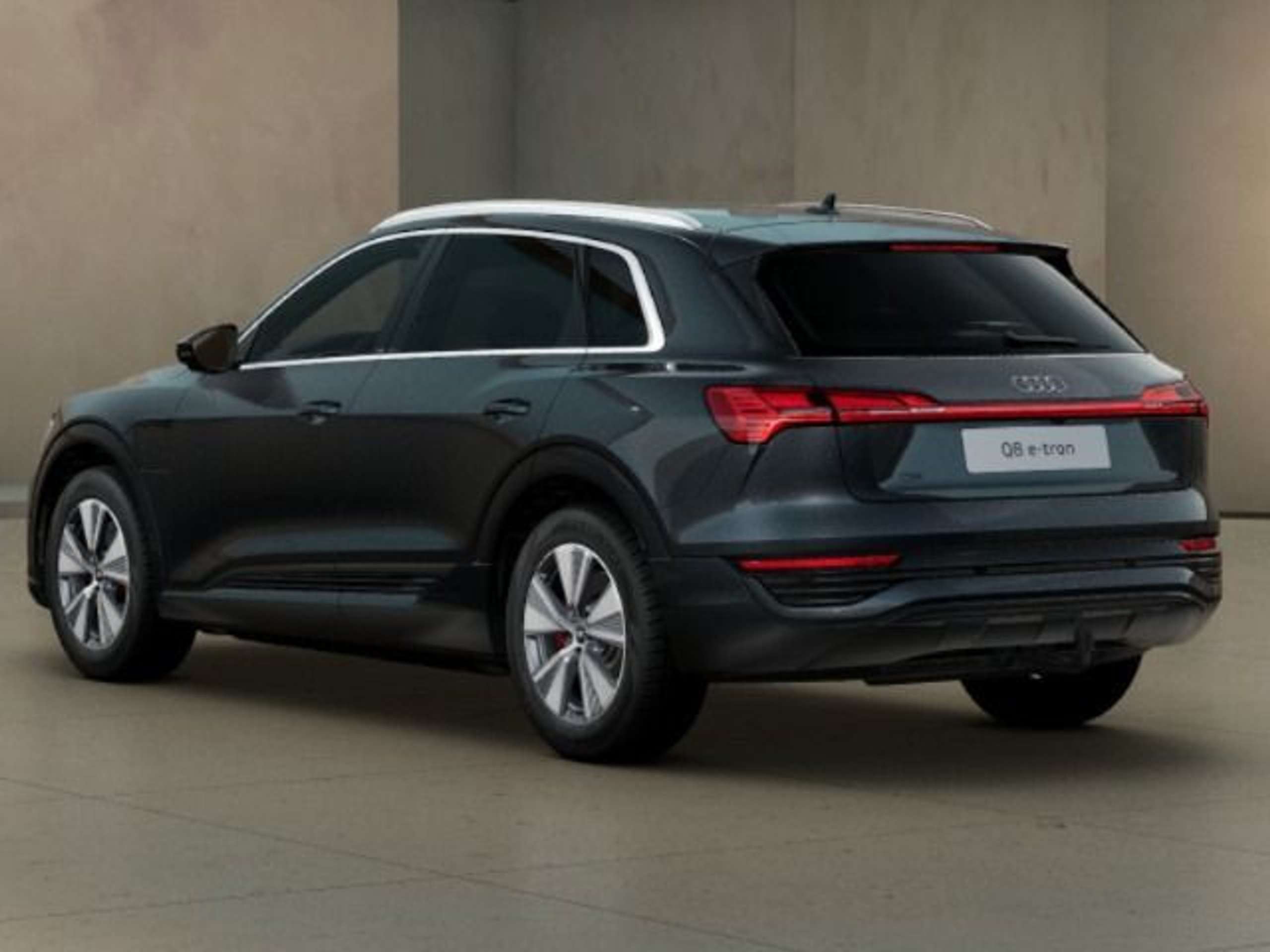 Audi - Q8 e-tron