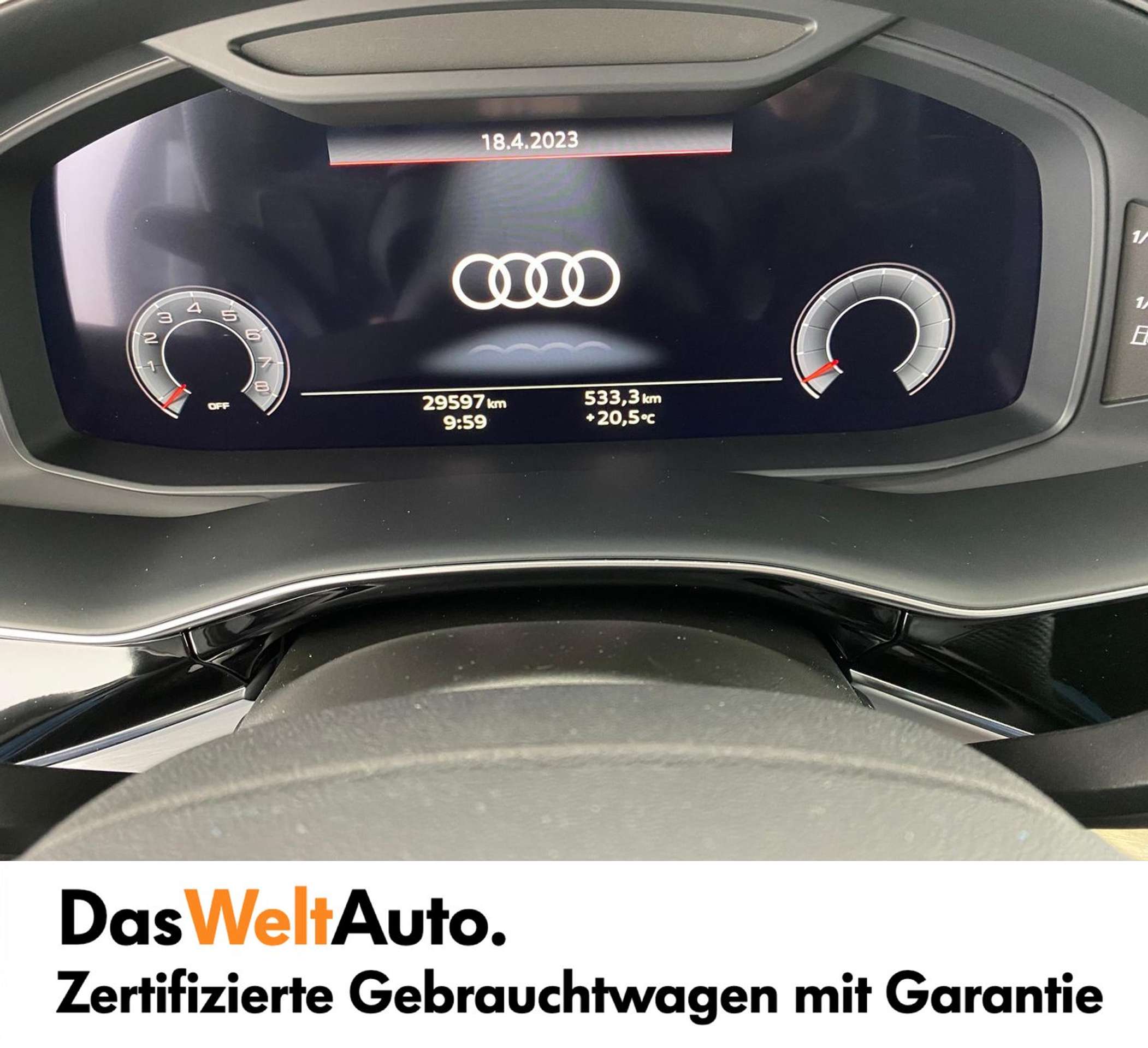 Audi - Q8