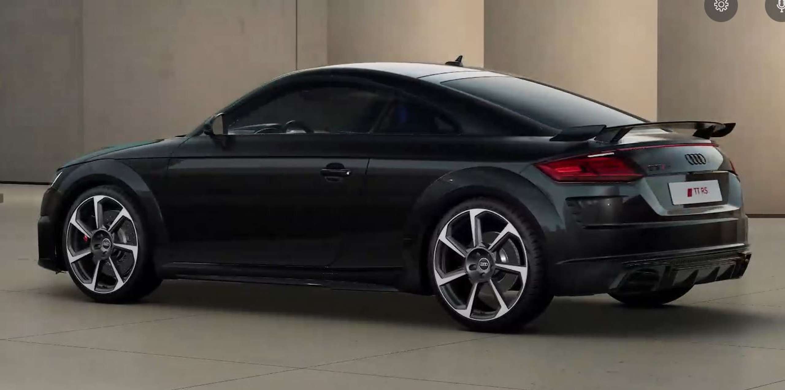 Audi - TT RS